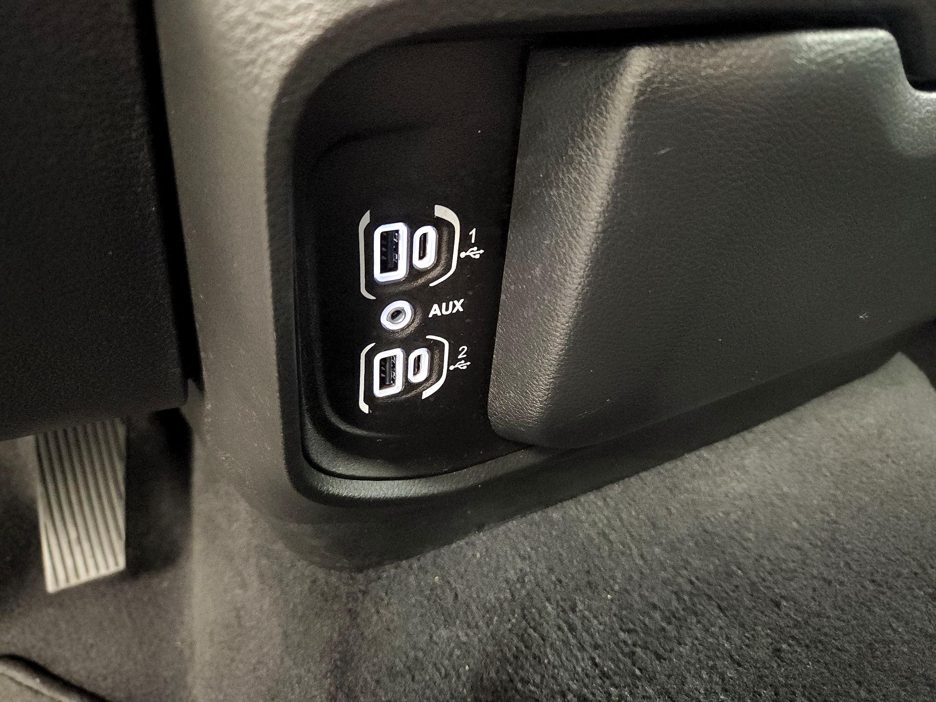 Thumbnail: 2025 RAM 1500 - 18