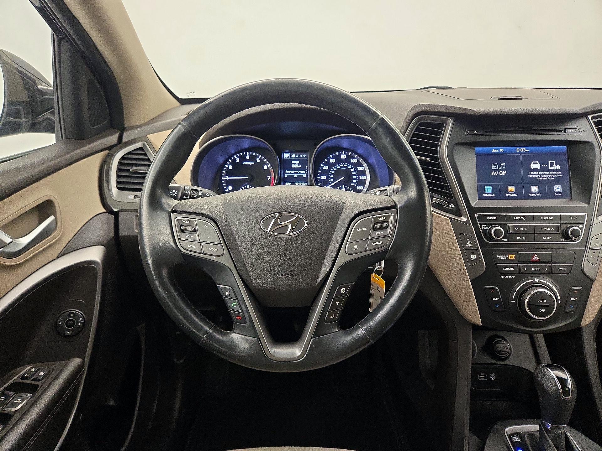 Thumbnail: 2017 Hyundai Santa Fe - 10