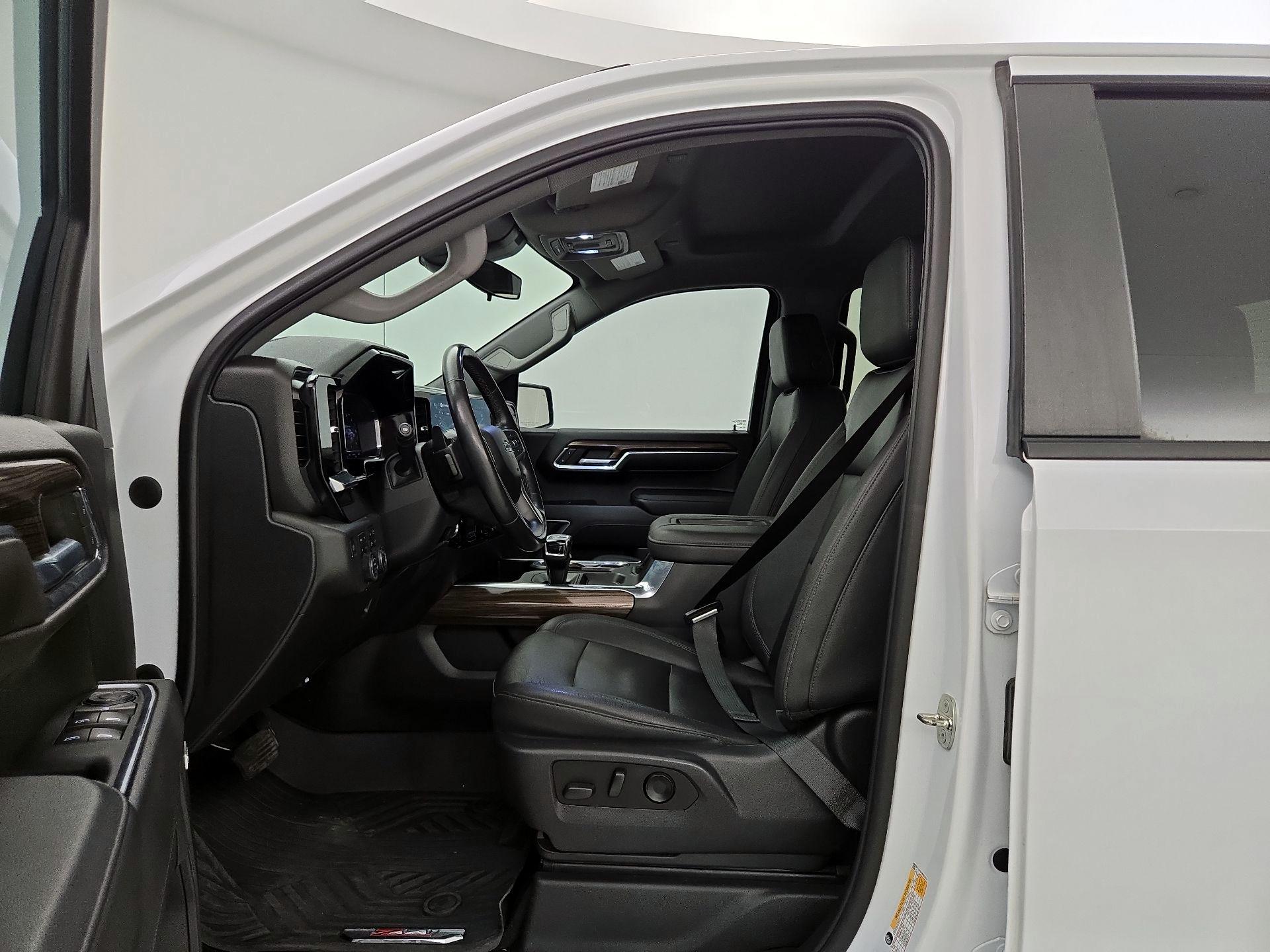 Thumbnail: 2022 Chevrolet Silverado 1500 - 11