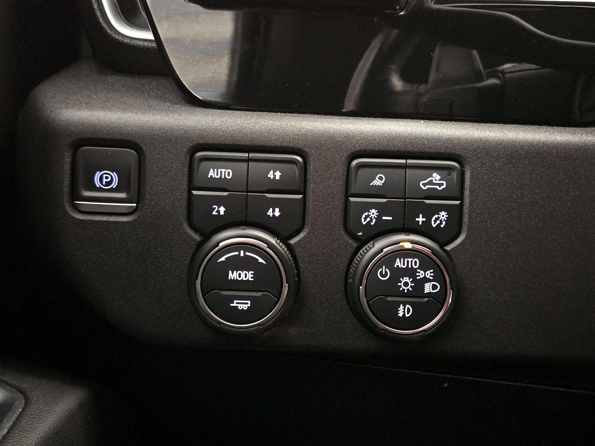 Thumbnail: 2022 Chevrolet Silverado 1500 - 13