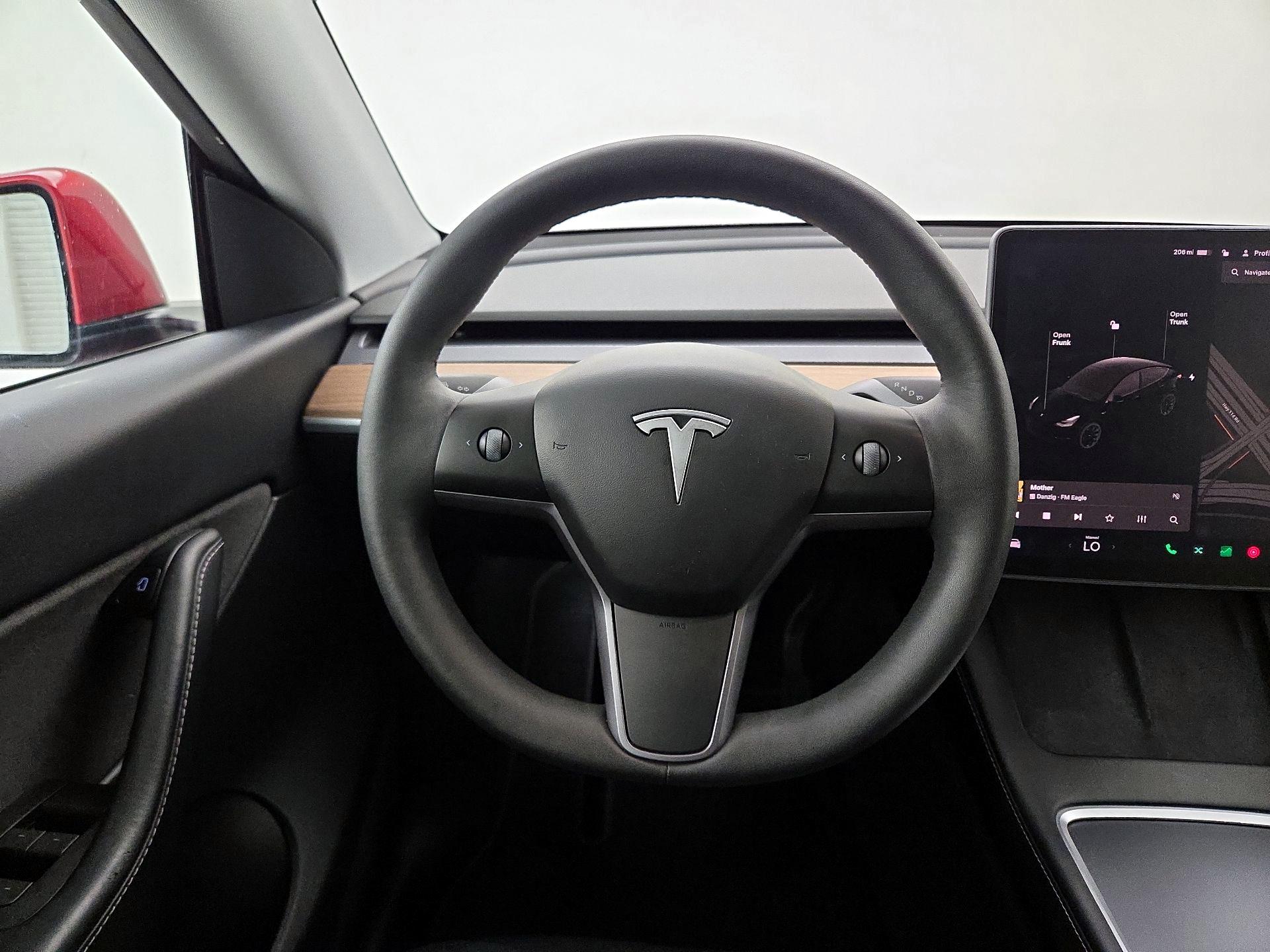 Thumbnail: 2022 Tesla Model Y - 10