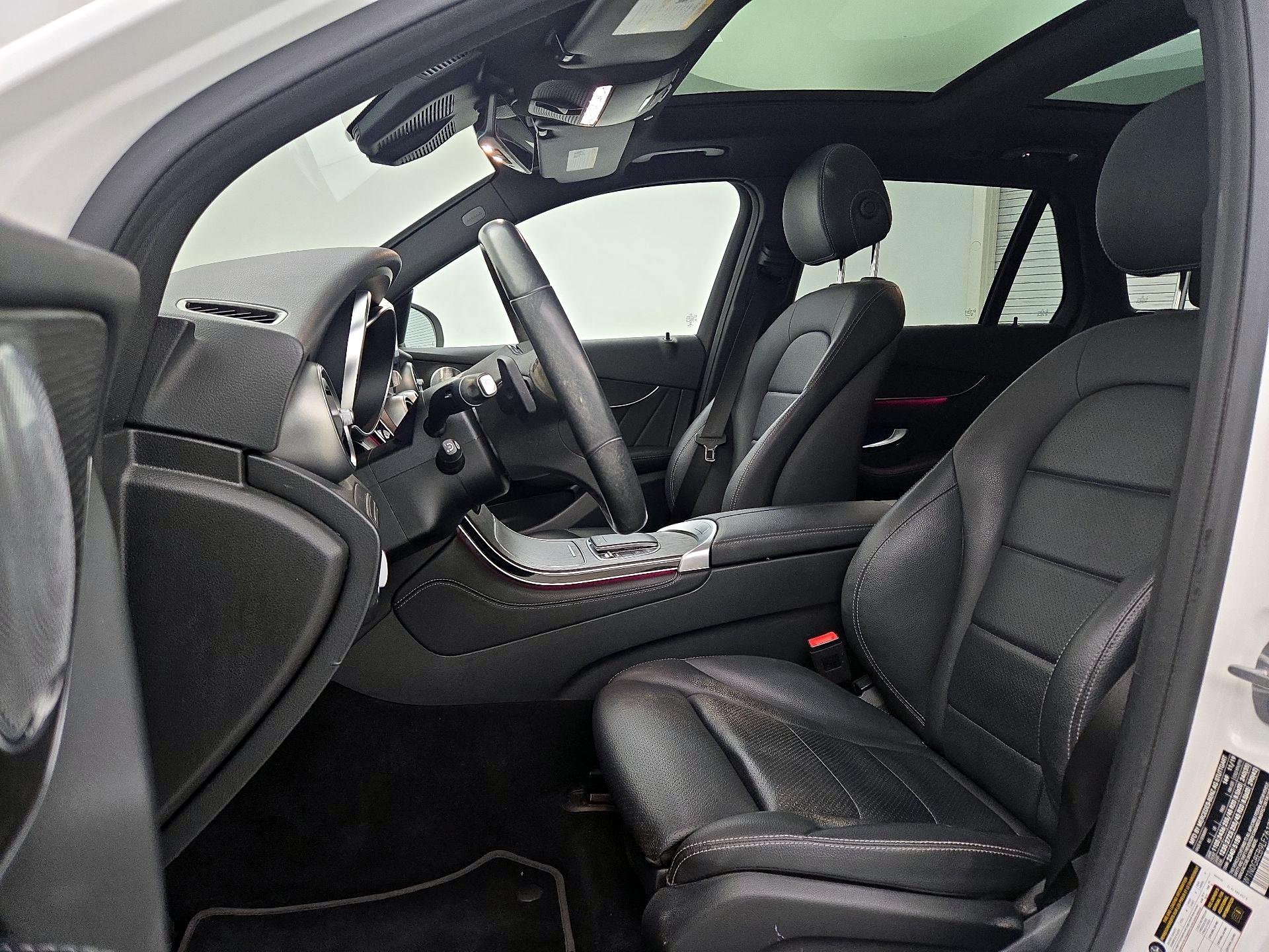 Thumbnail: 2020 Mercedes-Benz GLC - 11