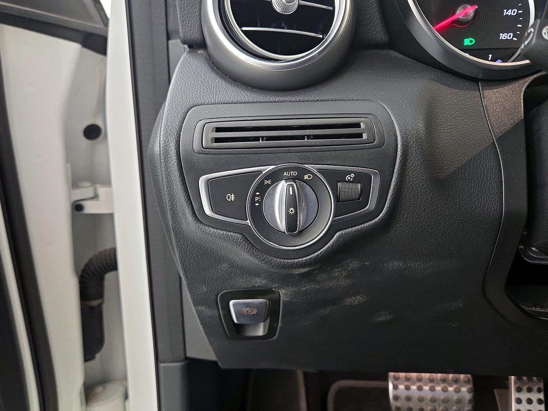 Thumbnail: 2020 Mercedes-Benz GLC - 13