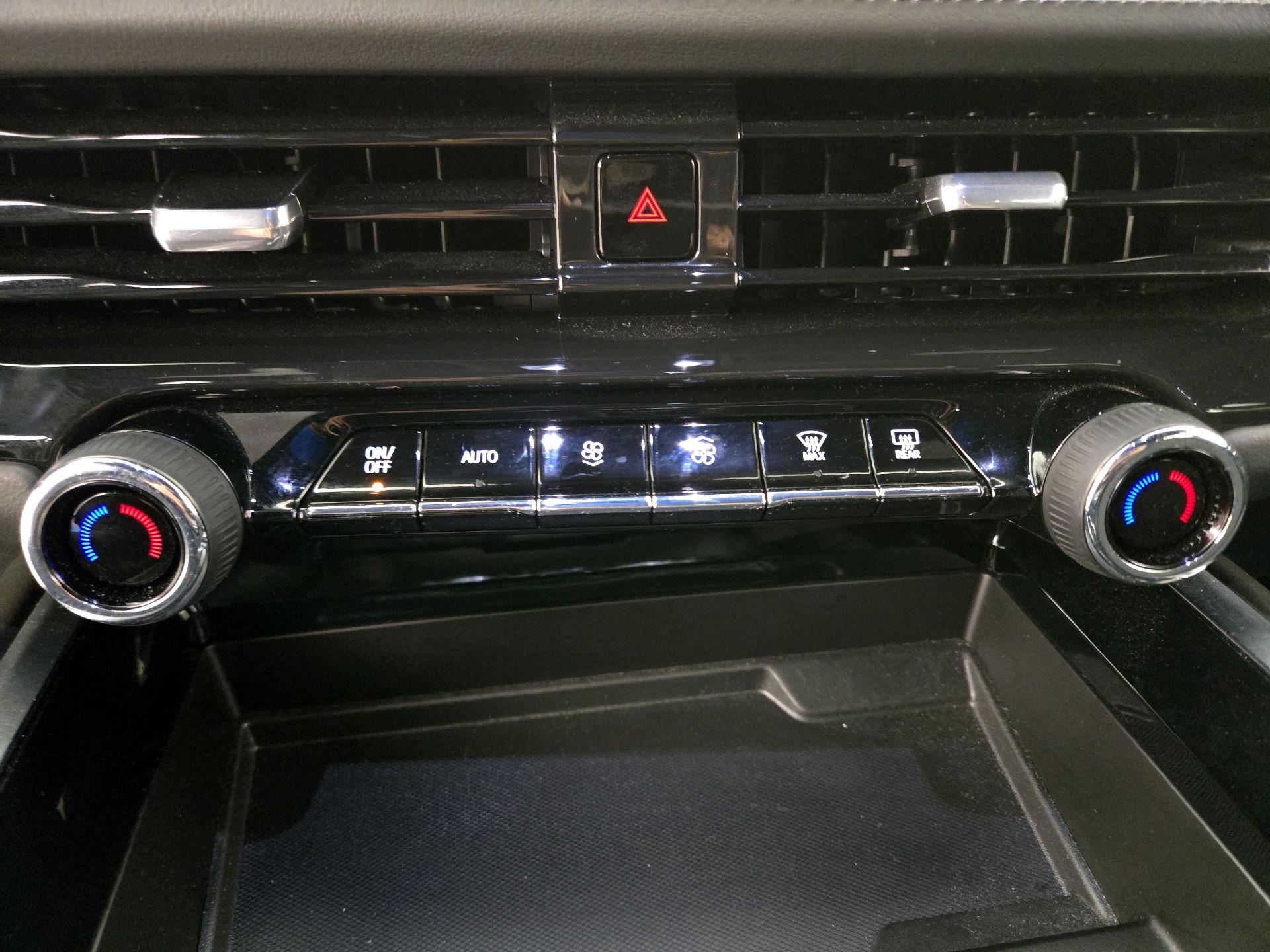 Thumbnail: 2025 Chevrolet Tahoe - 17