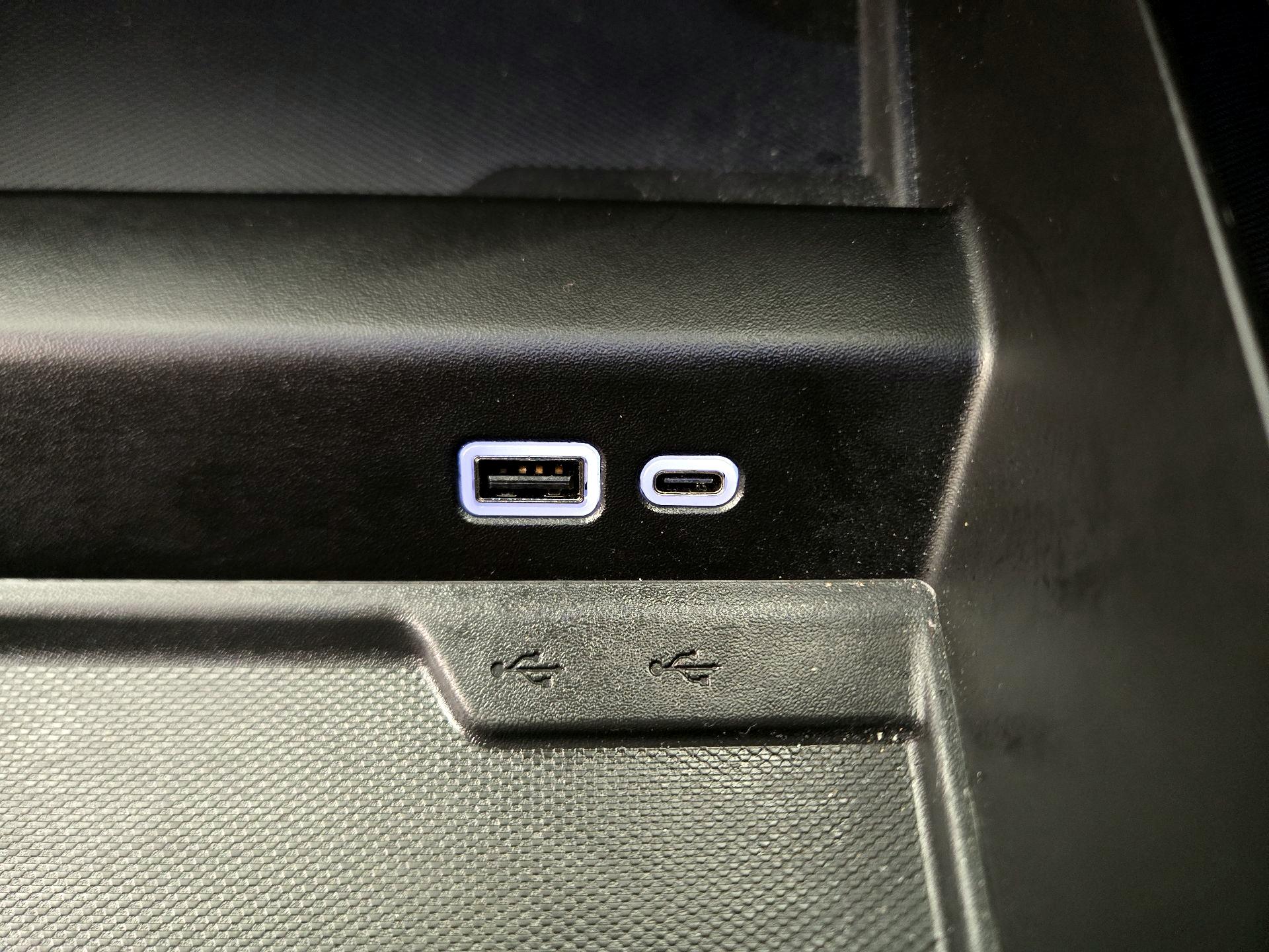 Thumbnail: 2025 Chevrolet Tahoe - 19