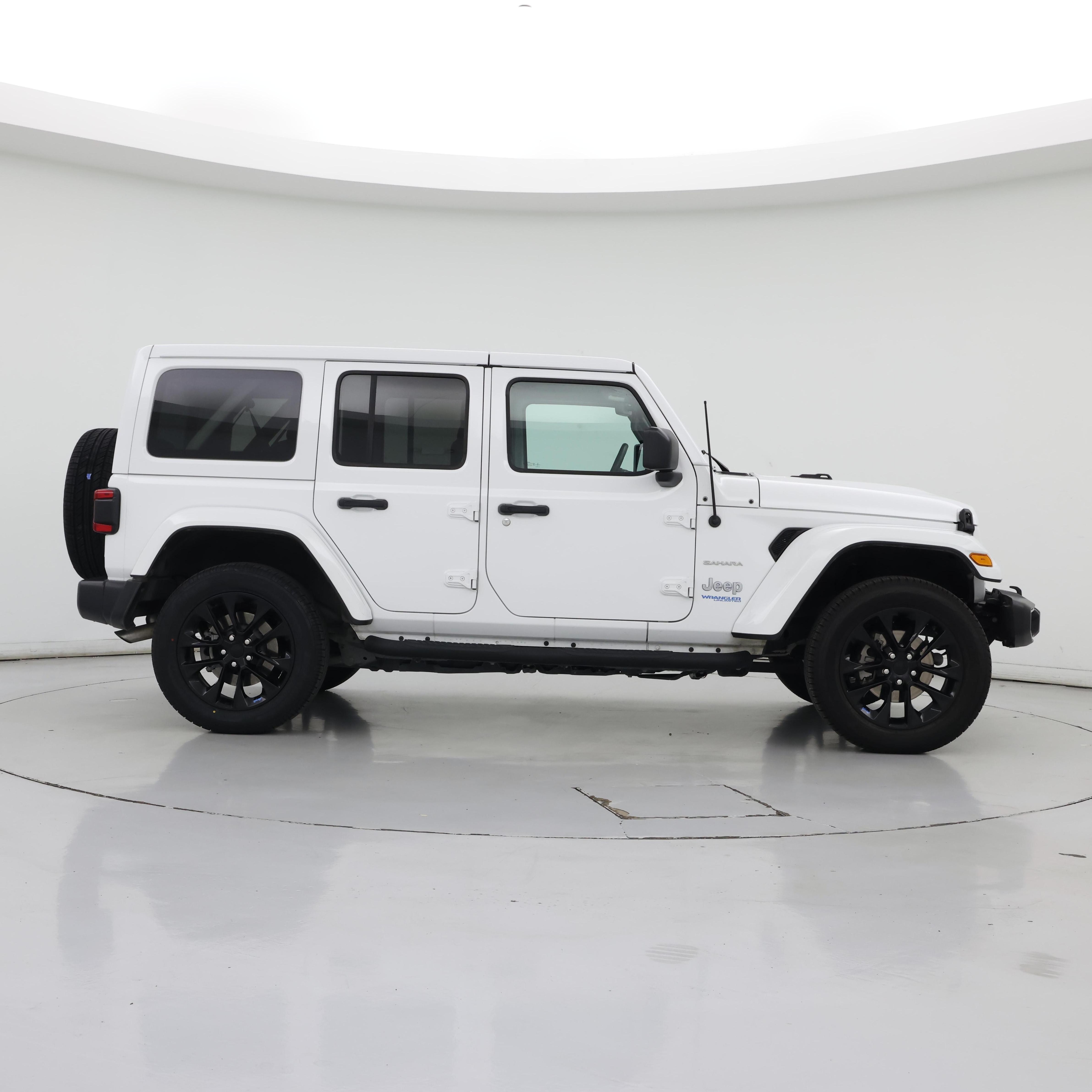 Thumbnail: 2022 Jeep Wrangler - 7
