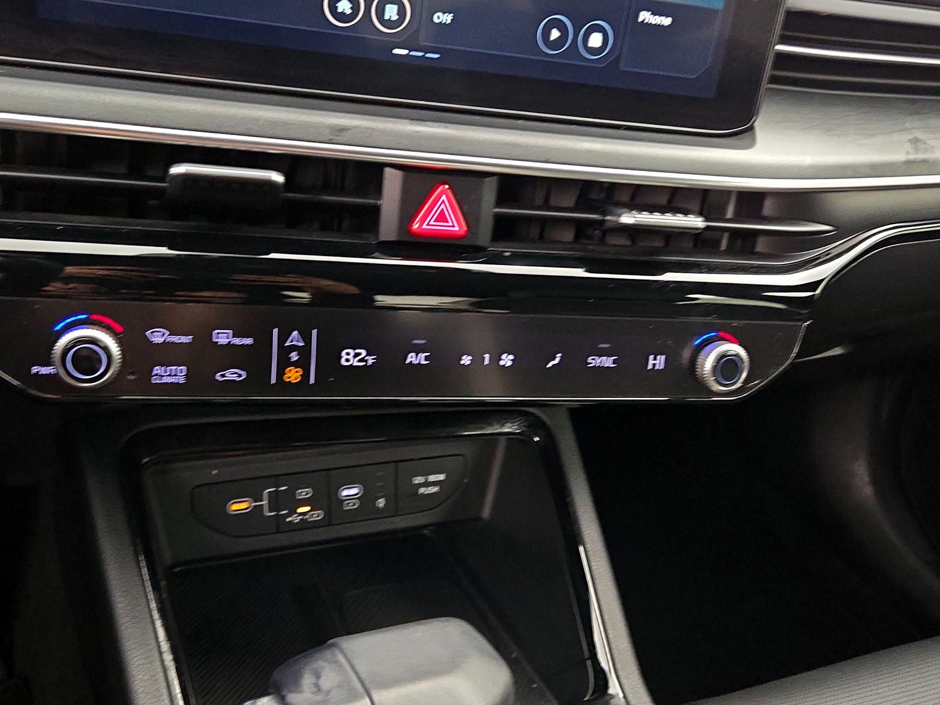 Thumbnail: 2025 Kia K5 - 17