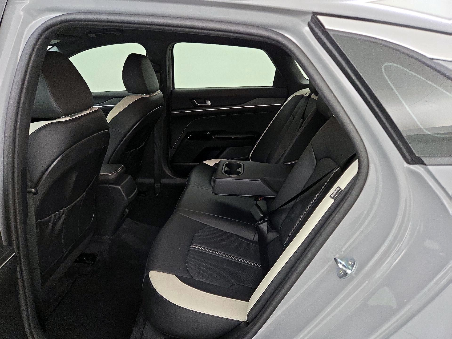 Thumbnail: 2025 Kia K5 - 20