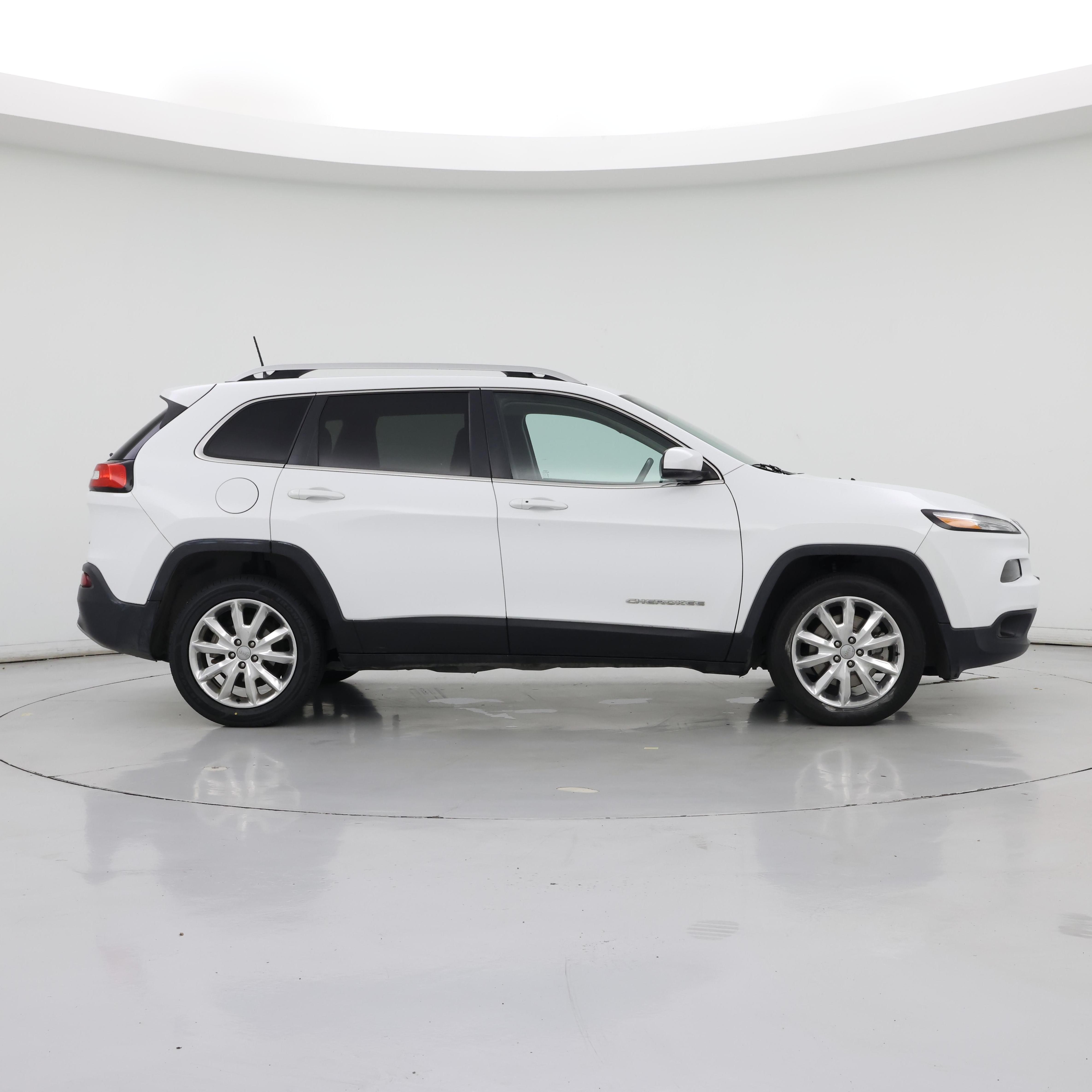 Thumbnail: 2016 Jeep Cherokee - 7