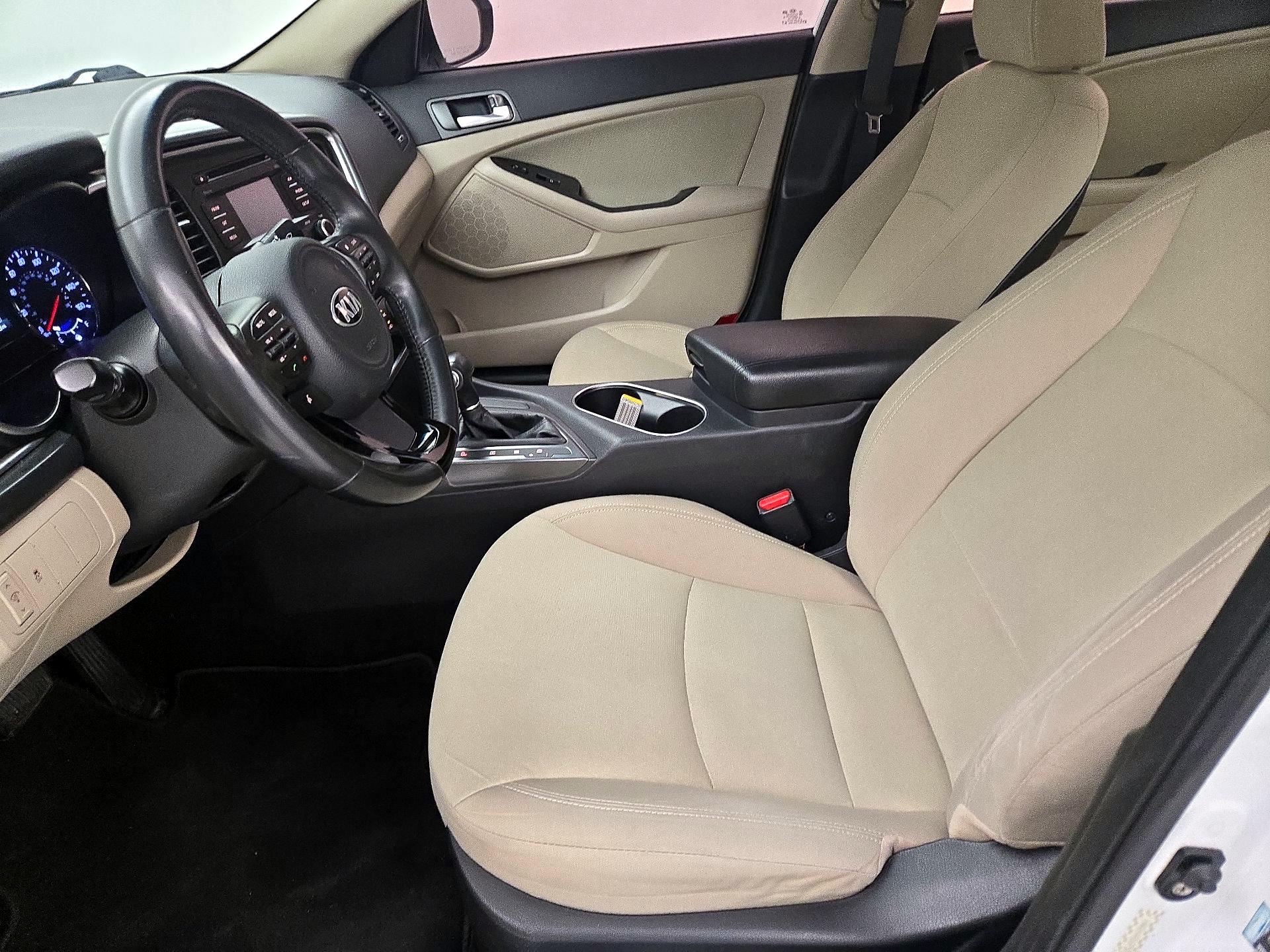 Thumbnail: 2015 Kia Optima - 11