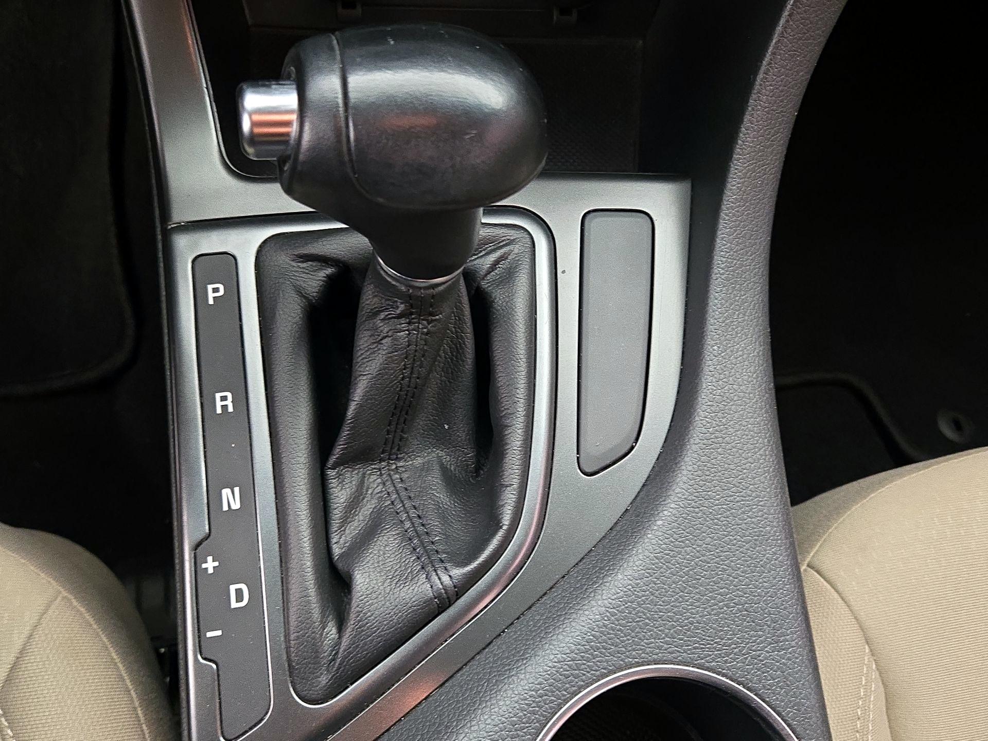 Thumbnail: 2015 Kia Optima - 17