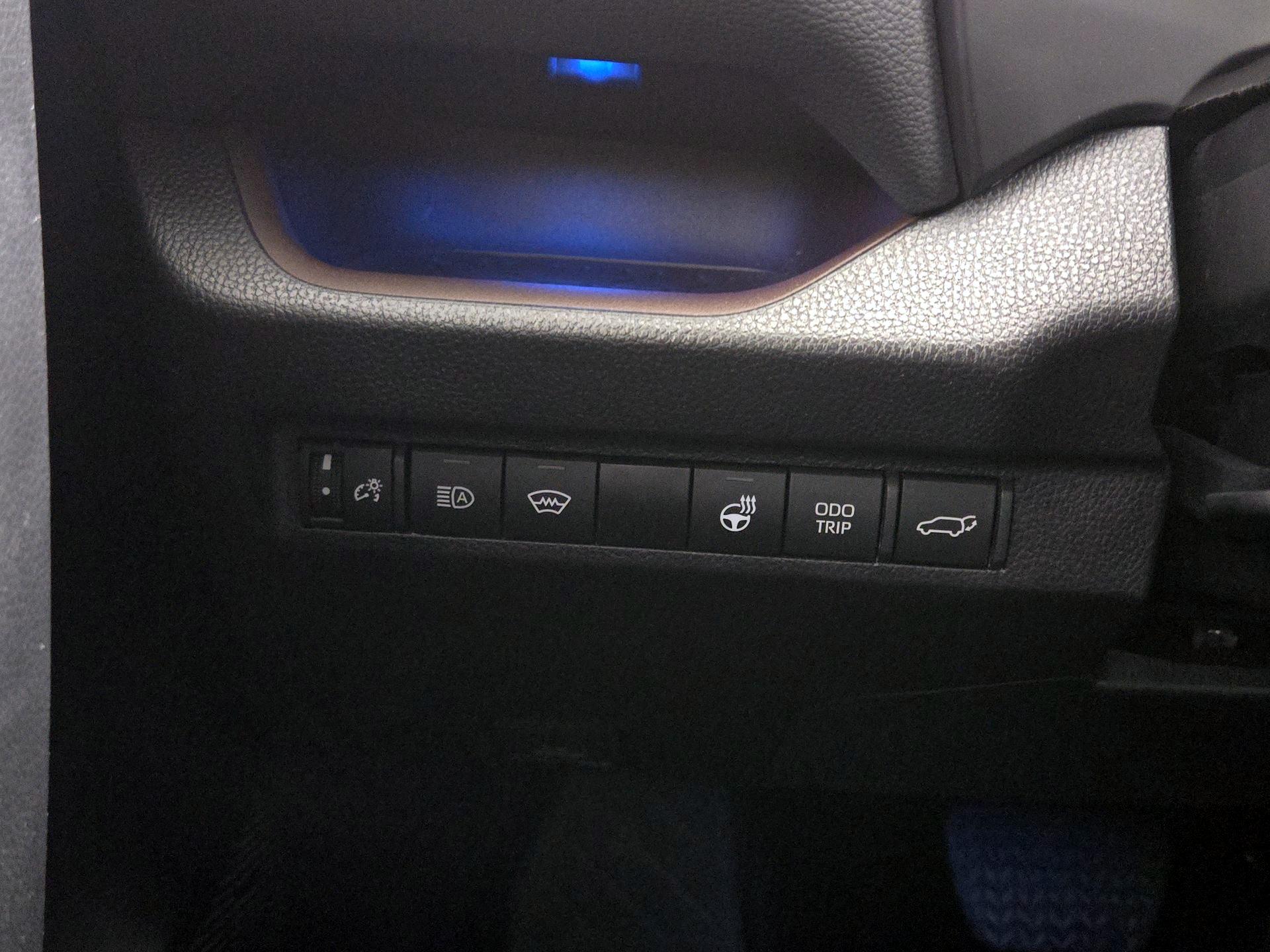 Thumbnail: 2025 Toyota RAV4 - 13