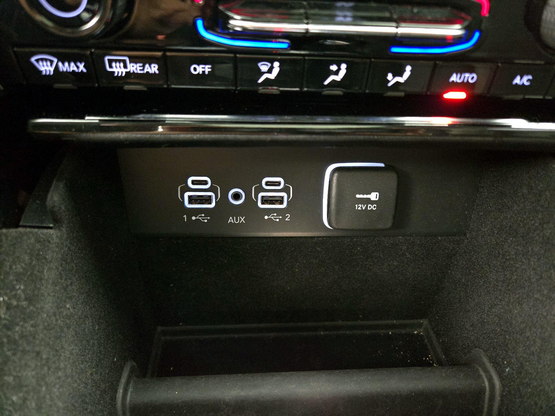 Thumbnail: 2022 Jeep Grand Cherokee - 19