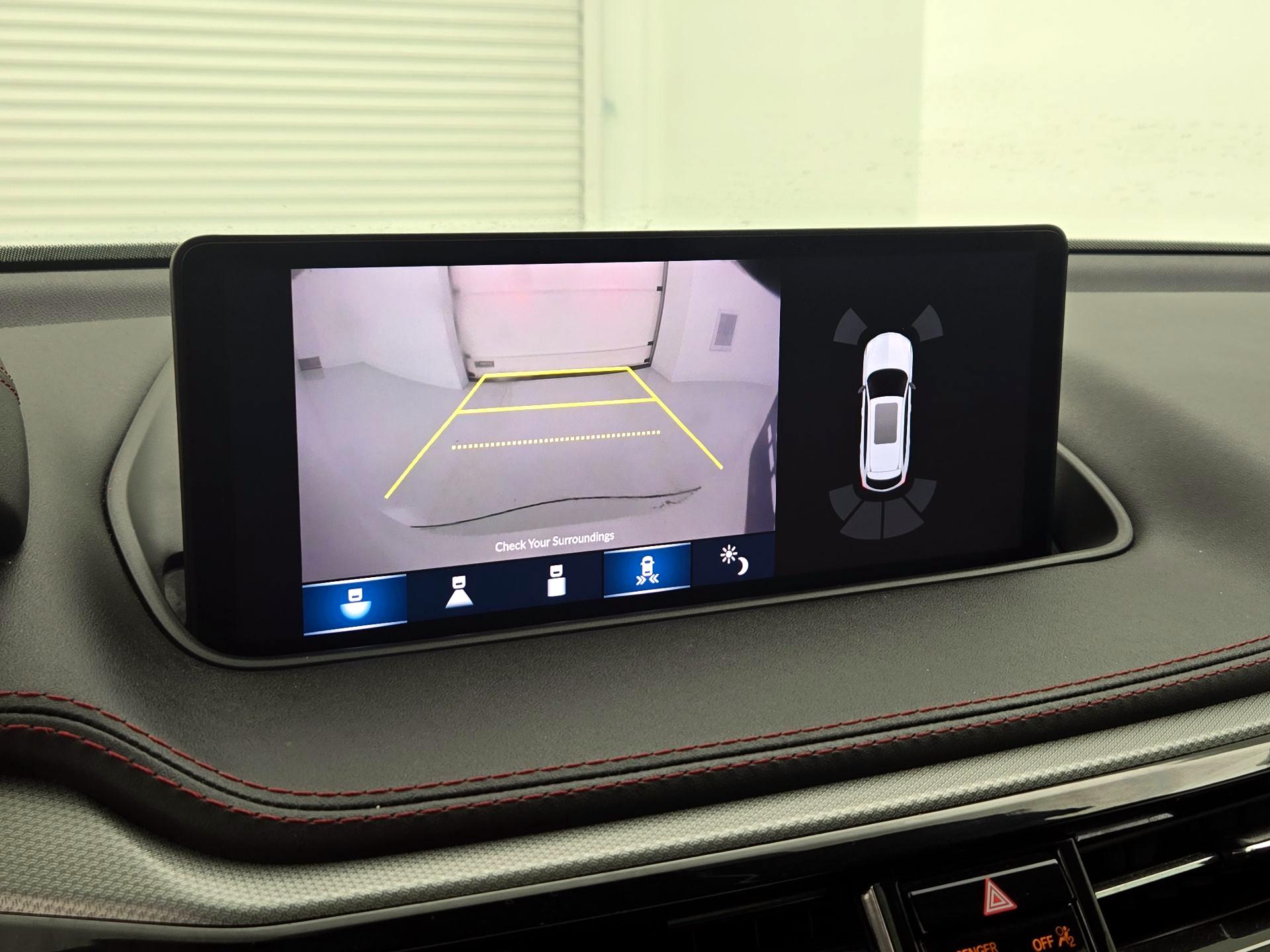 Thumbnail: 2023 Acura MDX - 15