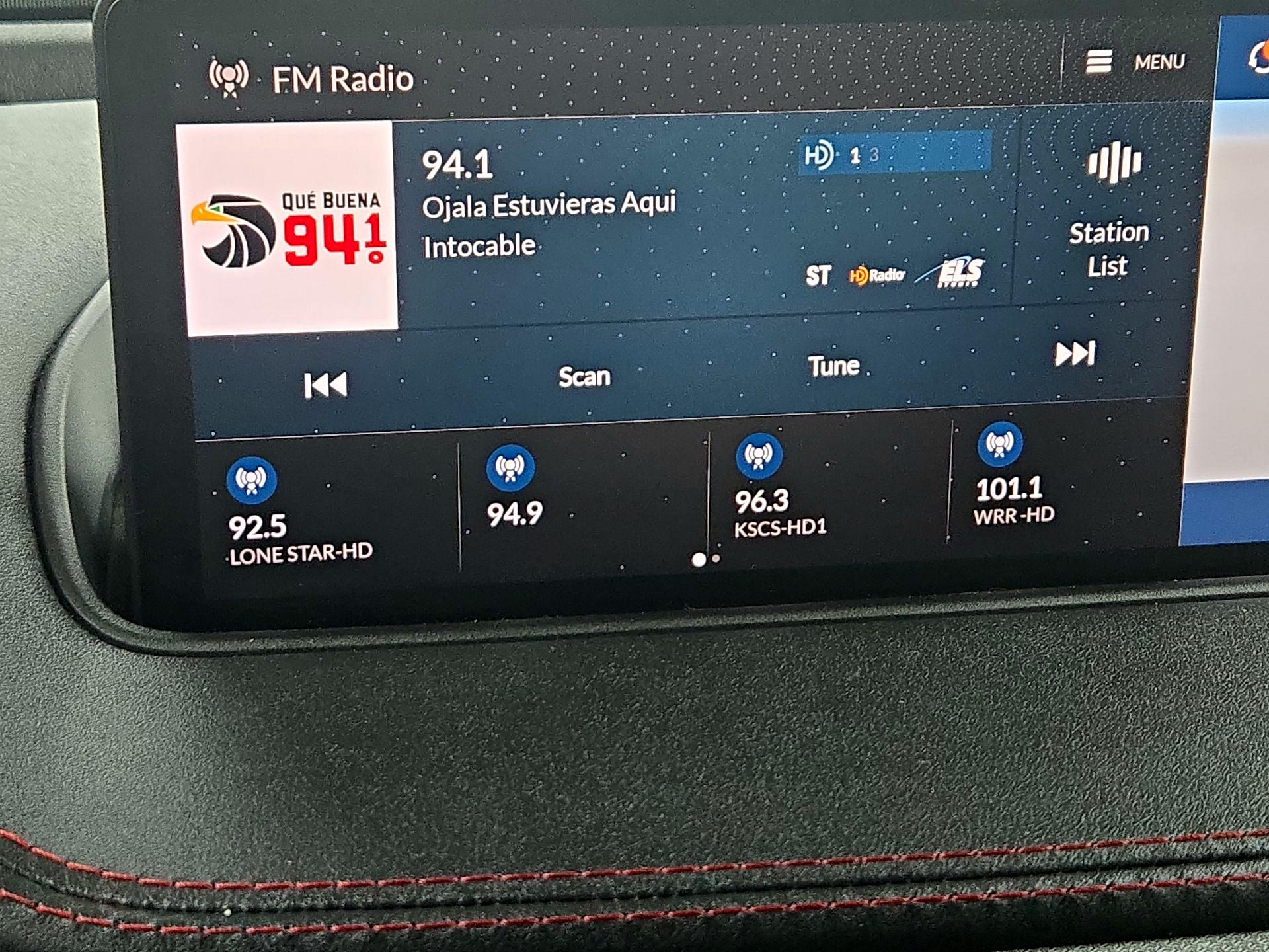 Thumbnail: 2023 Acura MDX - 16