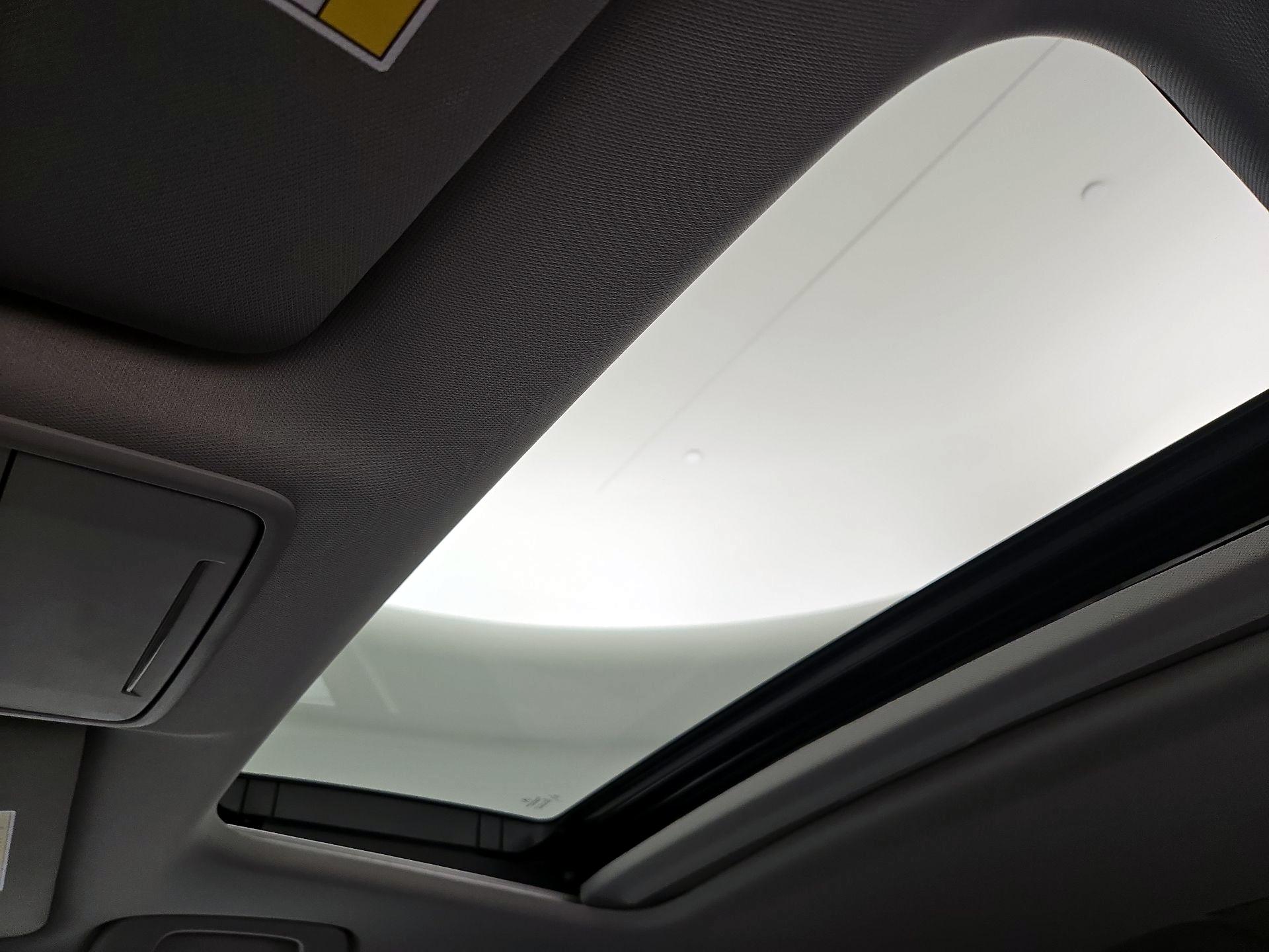 Thumbnail: 2023 Acura Integra - 19