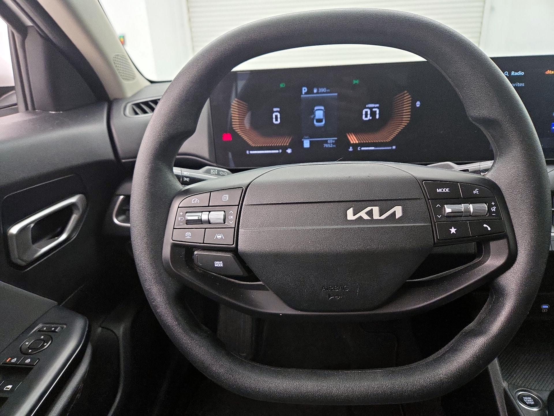 Thumbnail: 2025 Kia K4 - 10