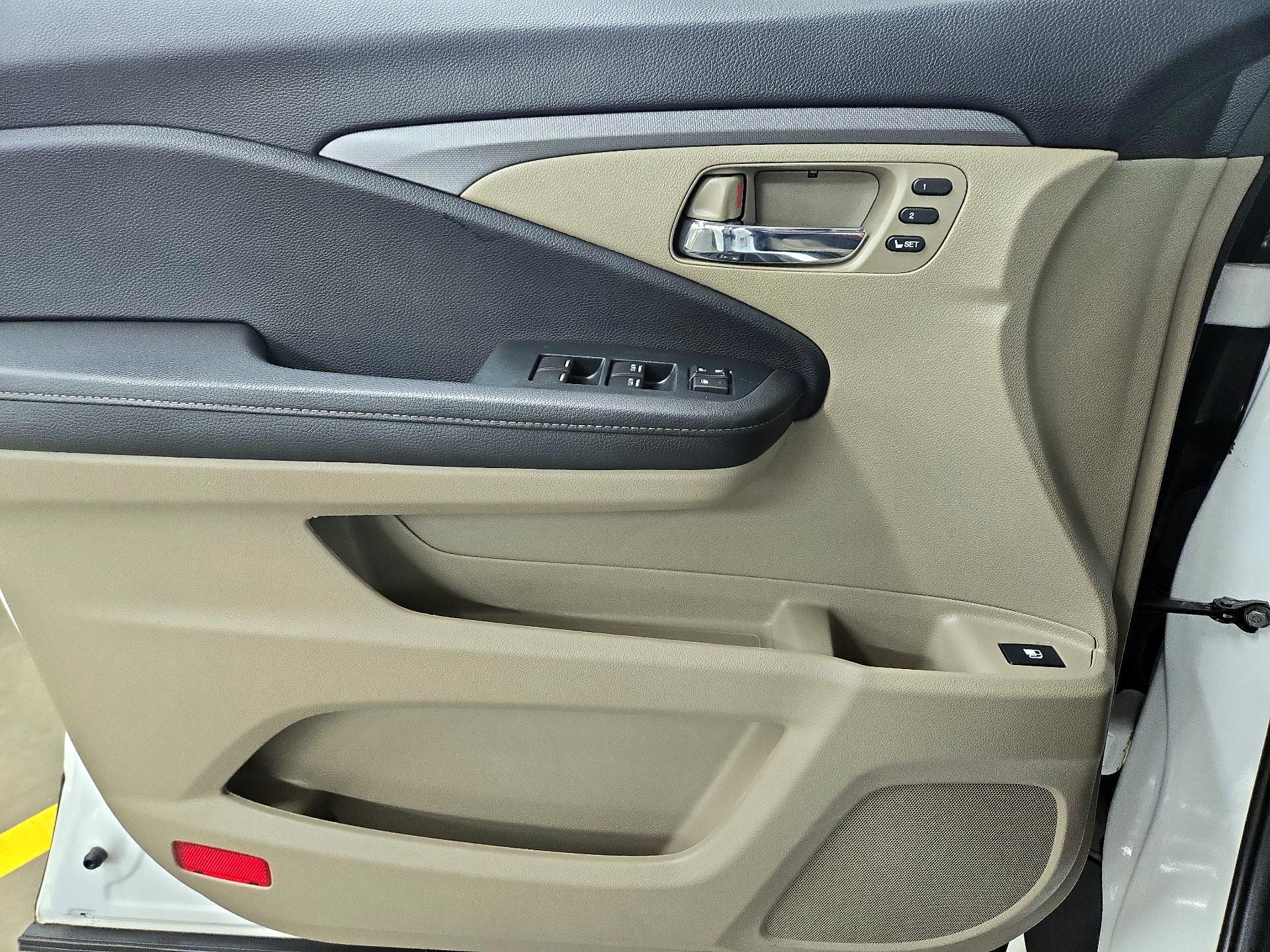 Thumbnail: 2023 Honda Ridgeline - 12