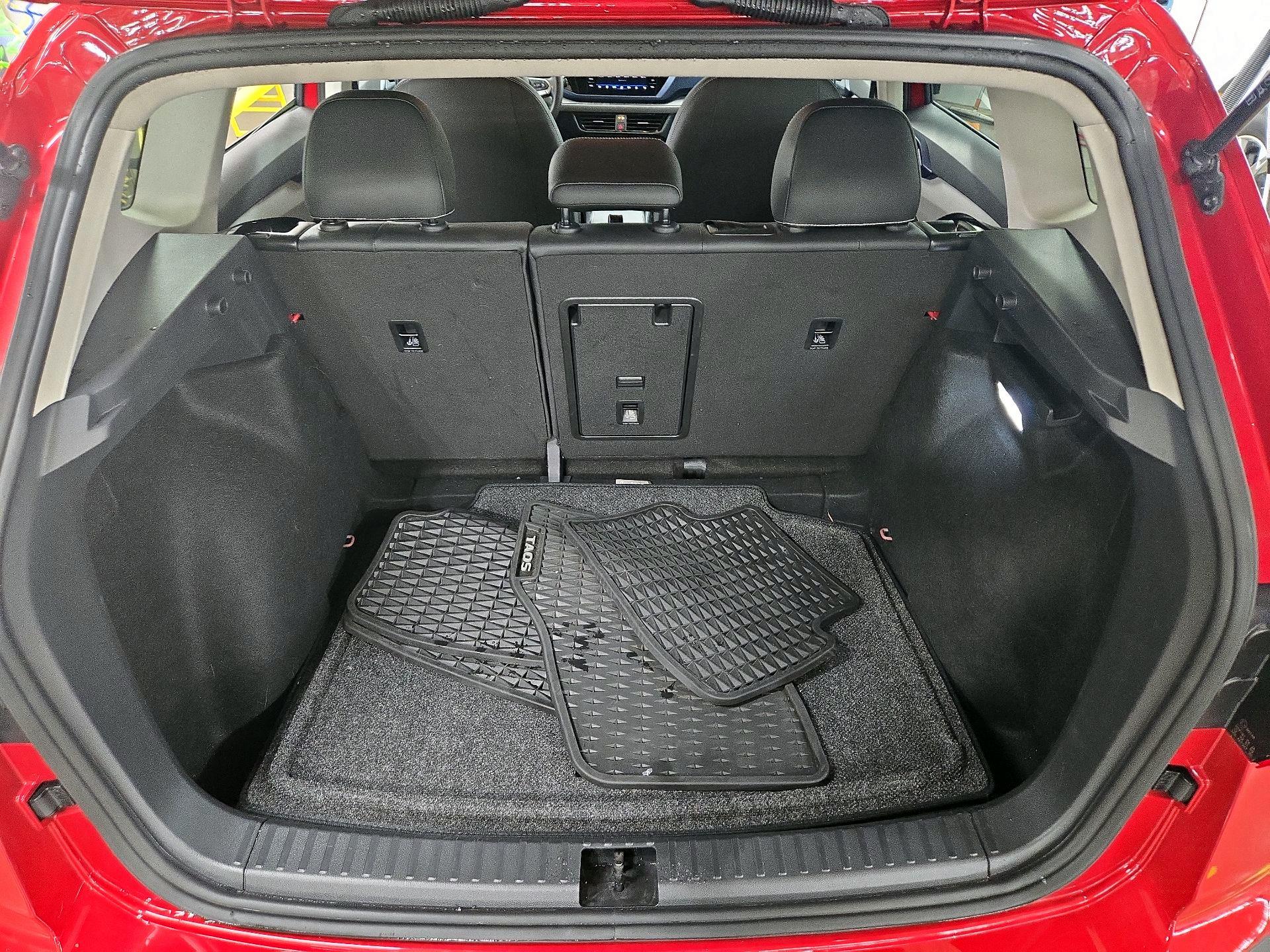 Thumbnail: 2024 Volkswagen Taos - 20