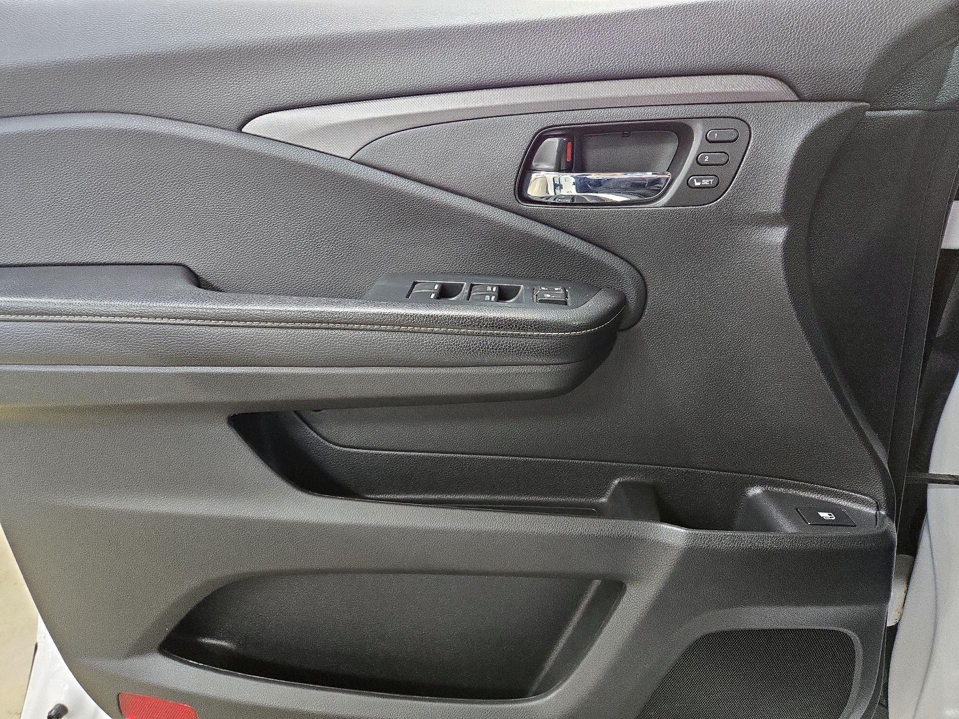 Thumbnail: 2023 Honda Ridgeline - 12