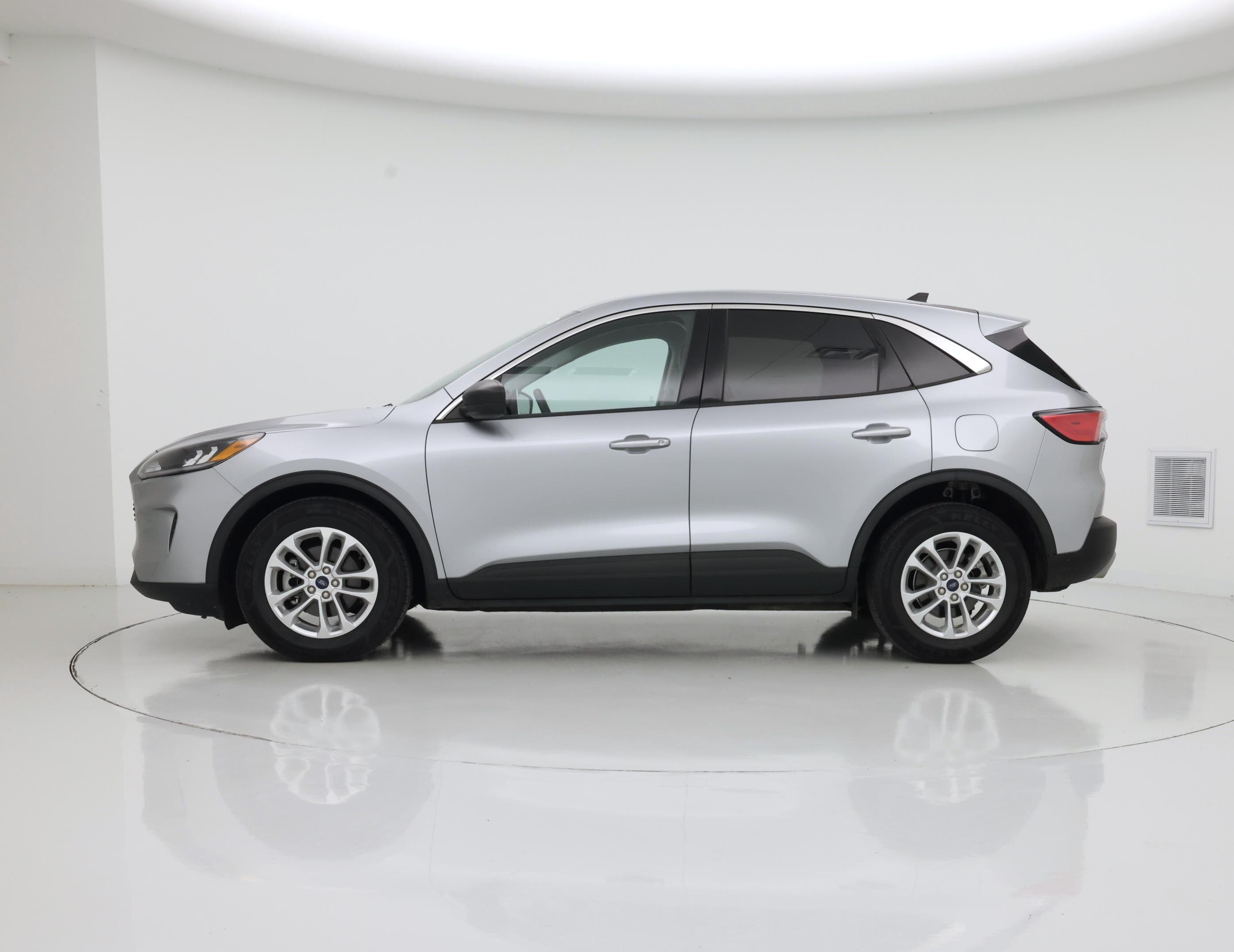 Thumbnail: 2022 Ford Escape - 3