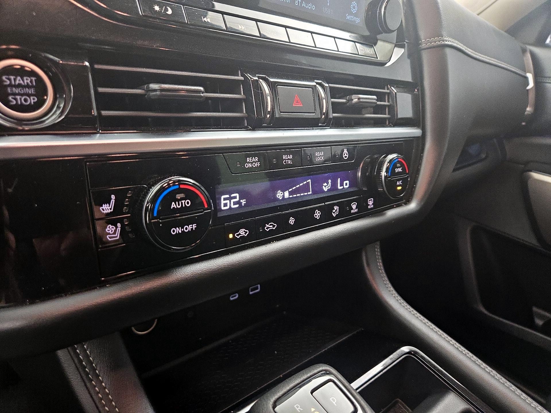 Thumbnail: 2023 Nissan Pathfinder - 16