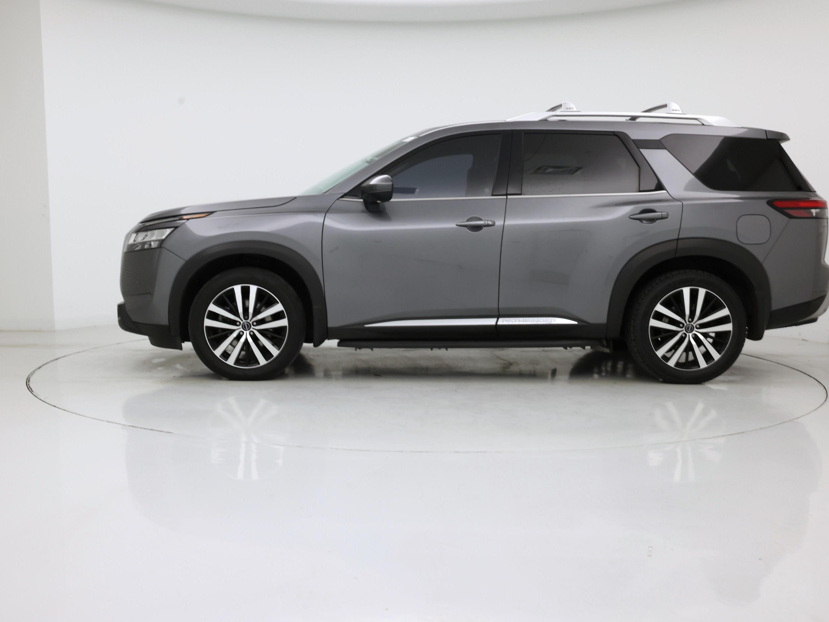 Thumbnail: 2023 Nissan Pathfinder - 3