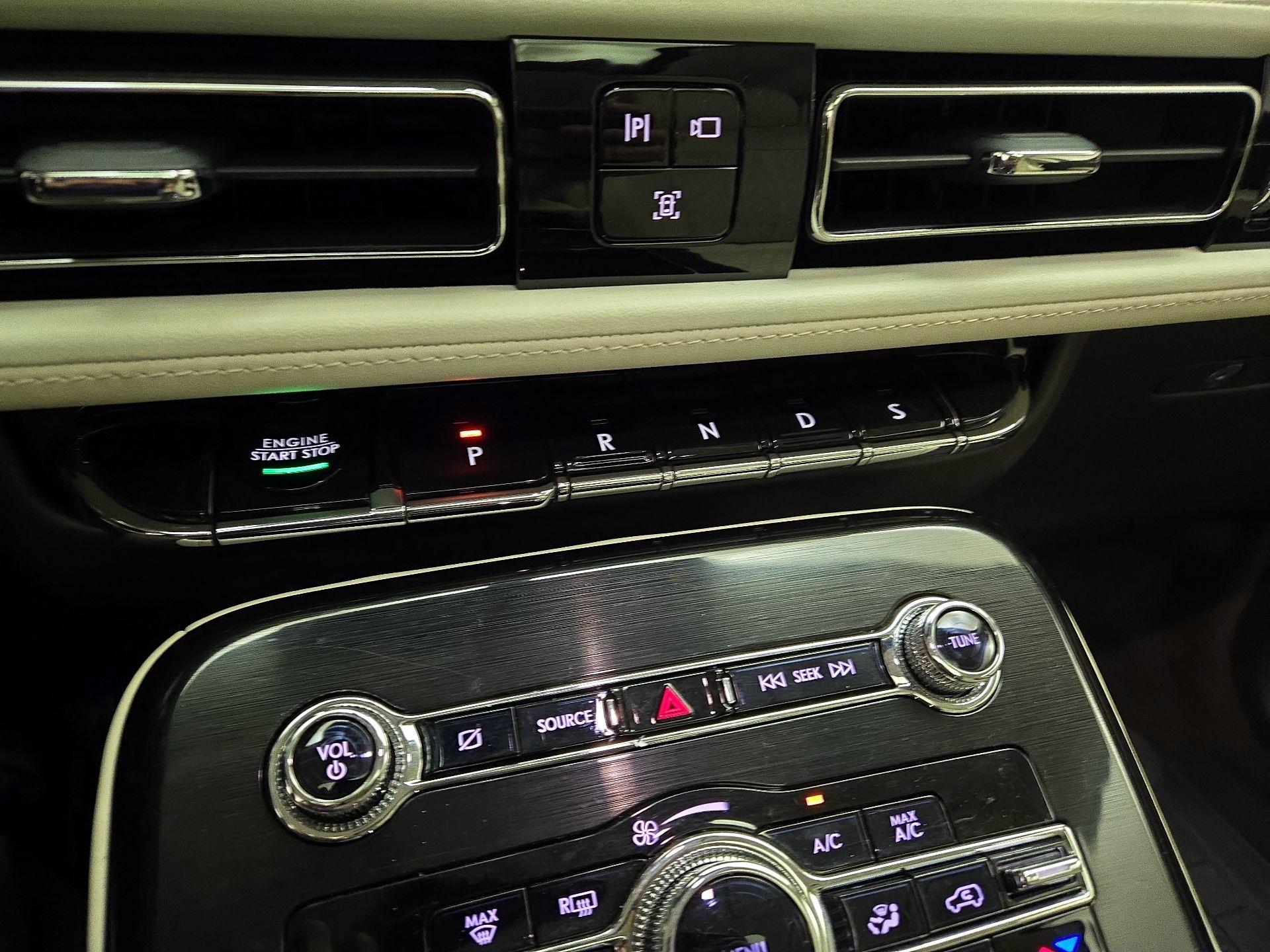 Thumbnail: 2022 Lincoln Nautilus - 18