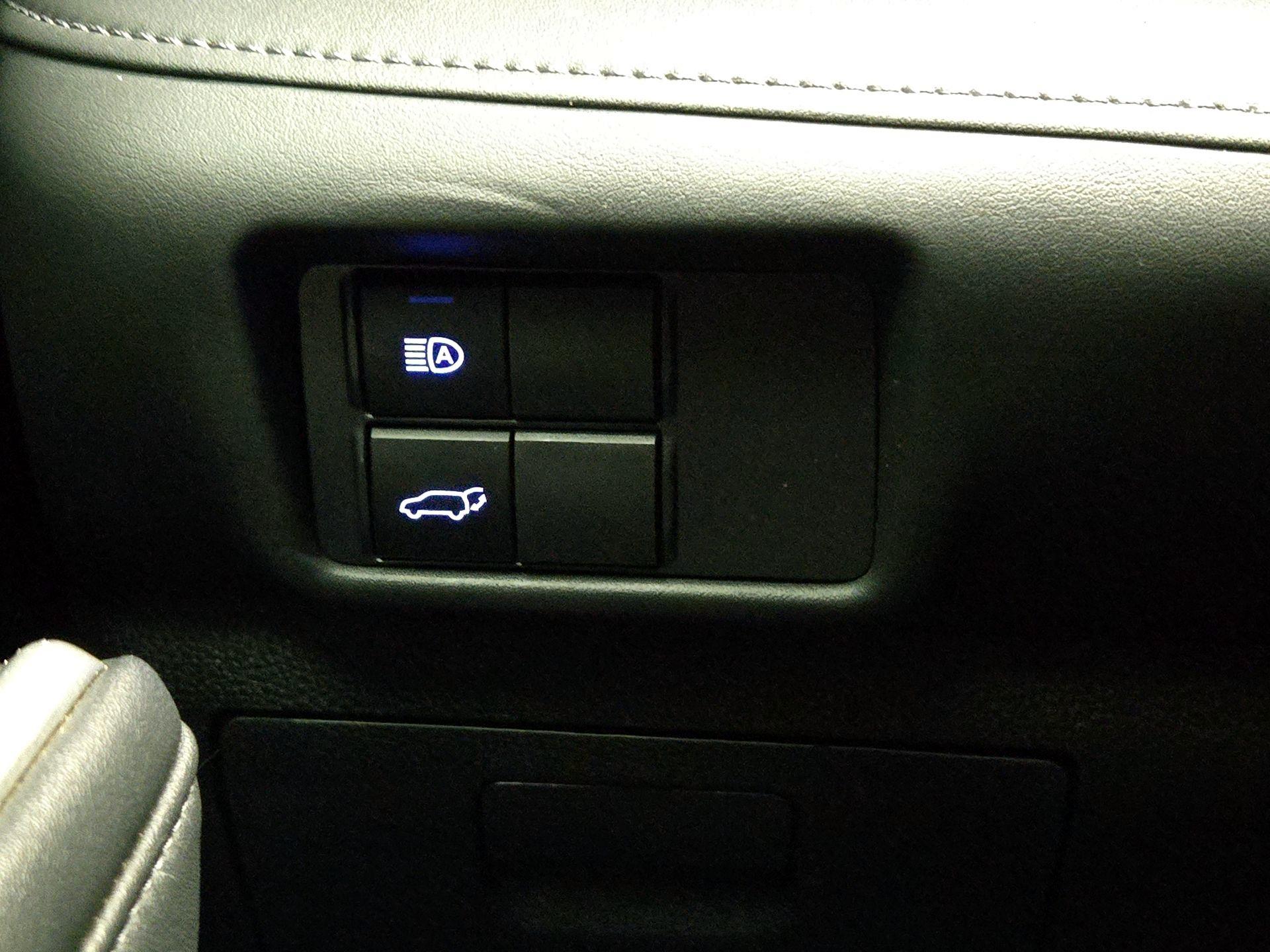 Thumbnail: 2021 Toyota Highlander - 13