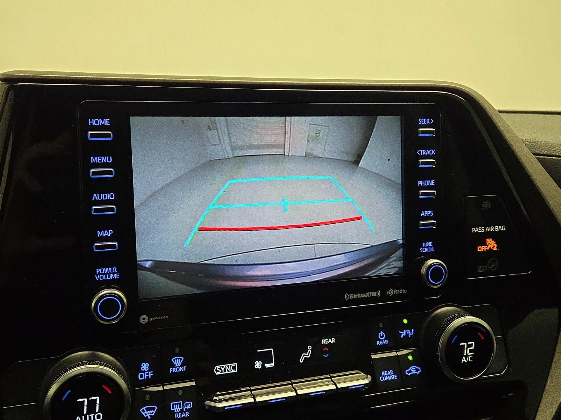 Thumbnail: 2021 Toyota Highlander - 14