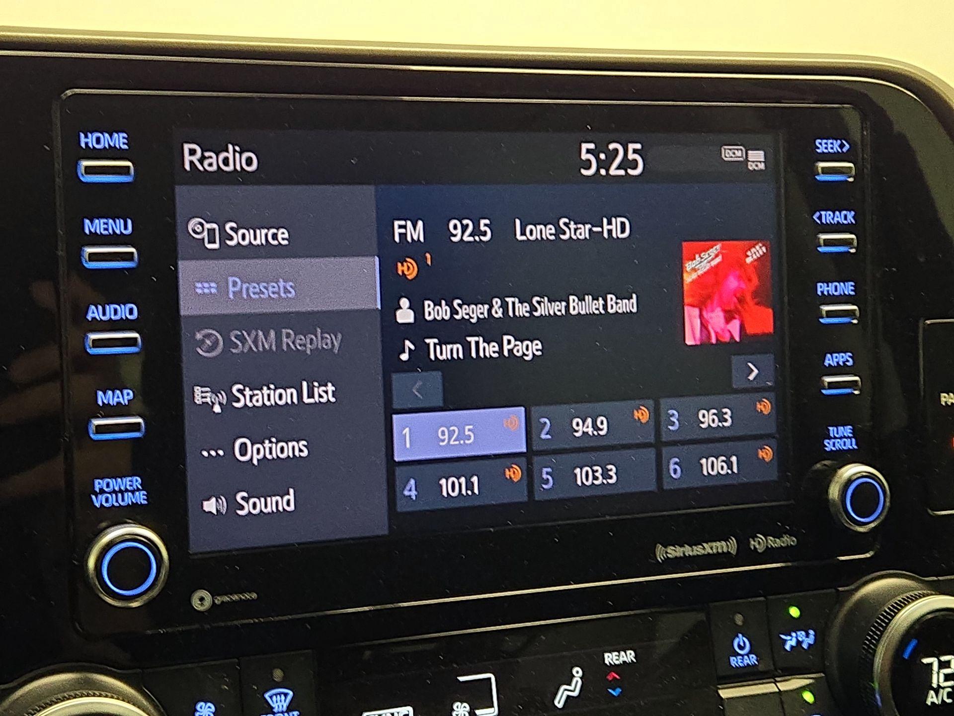 Thumbnail: 2021 Toyota Highlander - 15