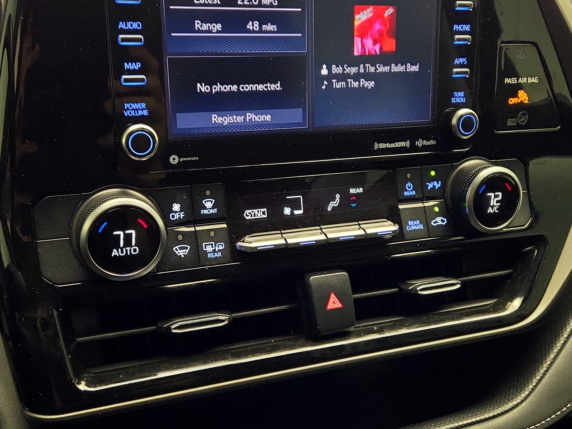 Thumbnail: 2021 Toyota Highlander - 16