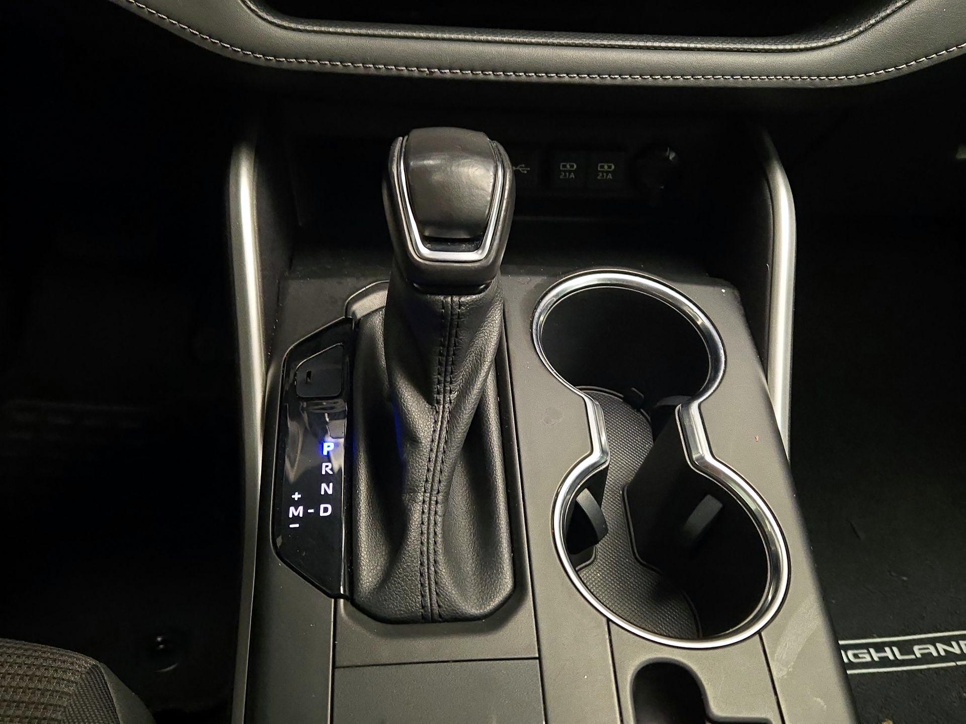 Thumbnail: 2021 Toyota Highlander - 17