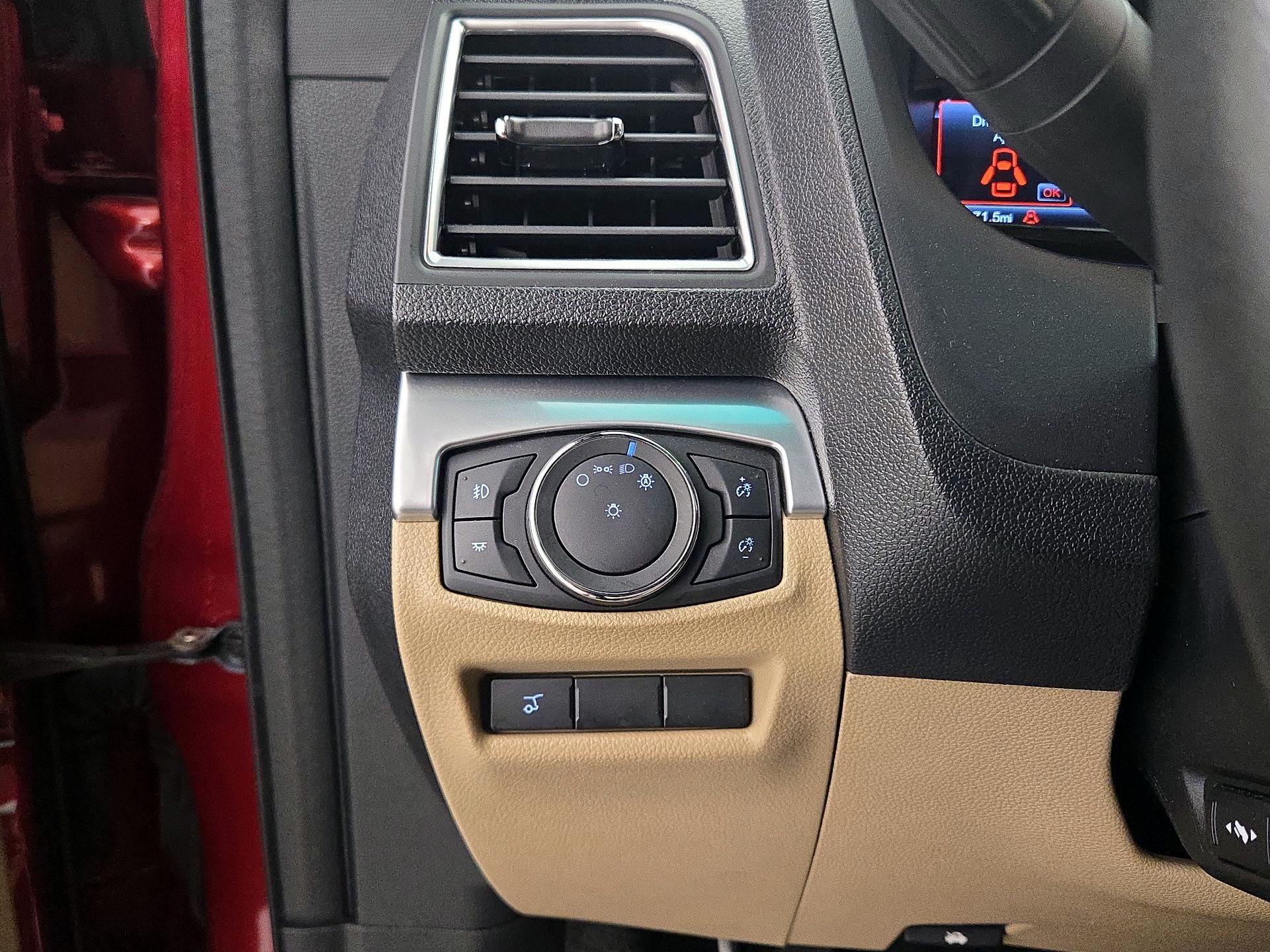 Thumbnail: 2017 Ford Explorer - 13