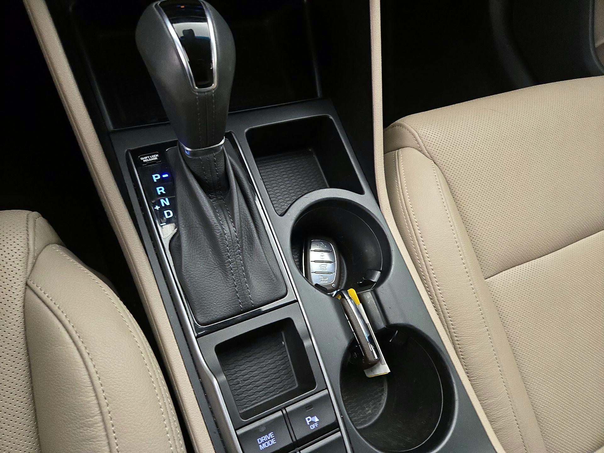 Thumbnail: 2016 Hyundai Tucson - 18