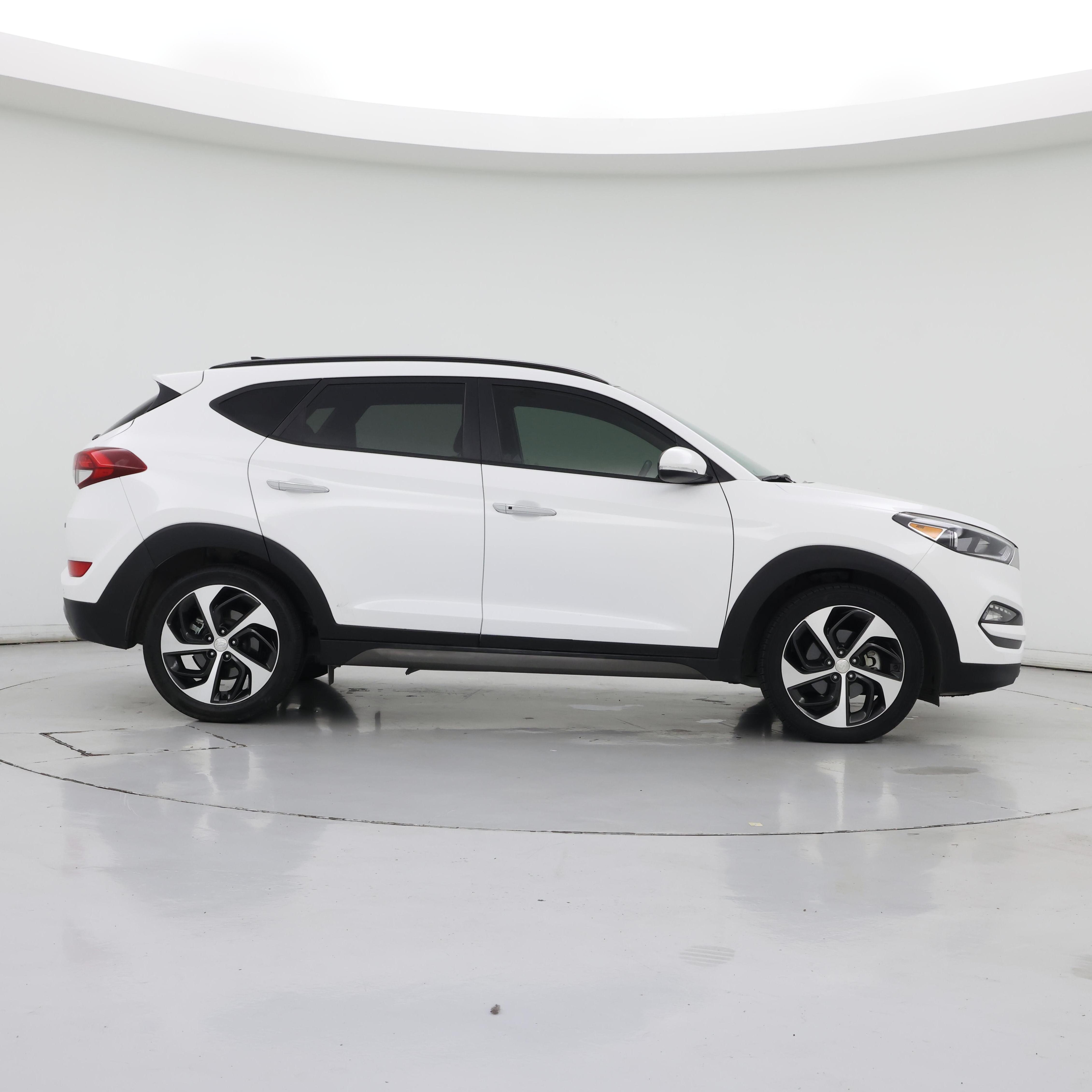 Thumbnail: 2016 Hyundai Tucson - 7