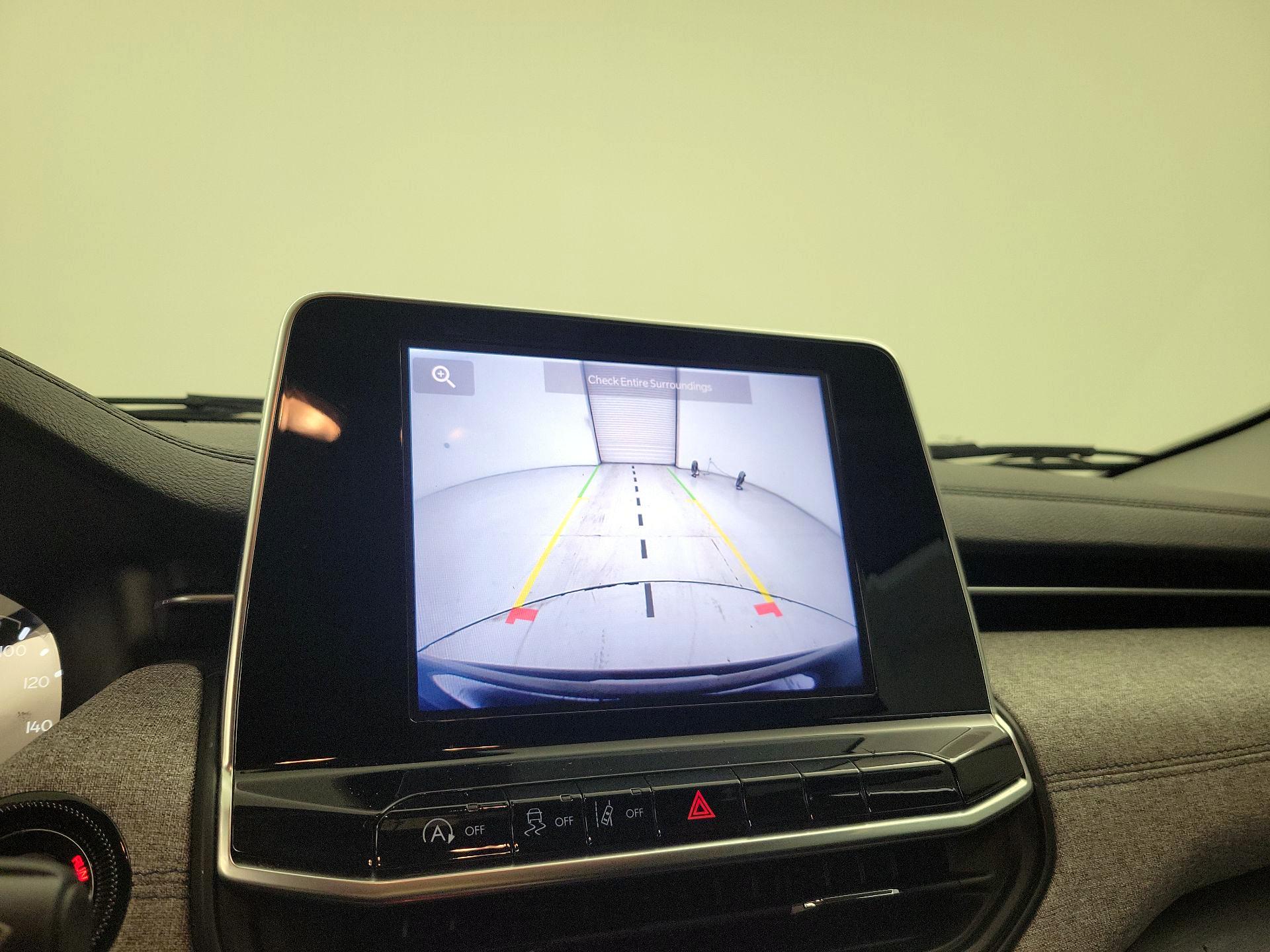 Thumbnail: 2022 Jeep Compass - 14