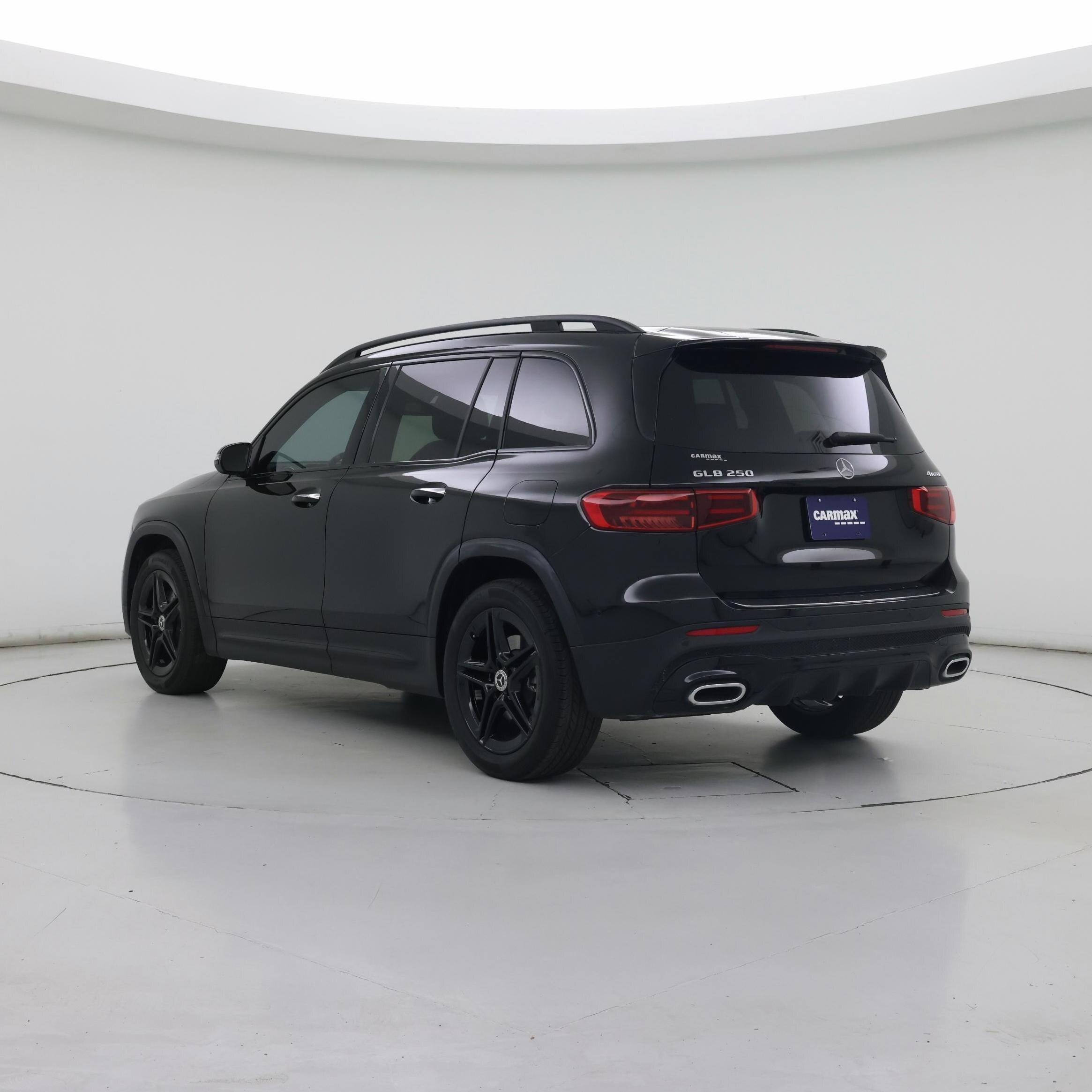 Thumbnail: 2024 Mercedes-Benz GLB - 2