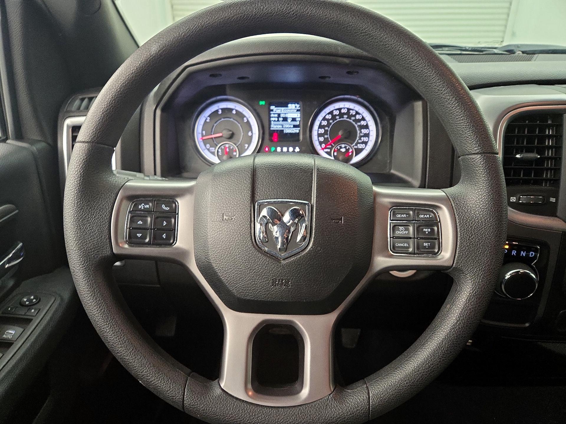 Thumbnail: 2022 RAM 1500 Classic - 10