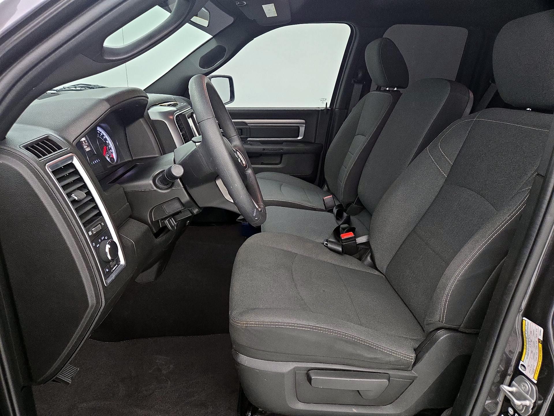 Thumbnail: 2022 RAM 1500 Classic - 11