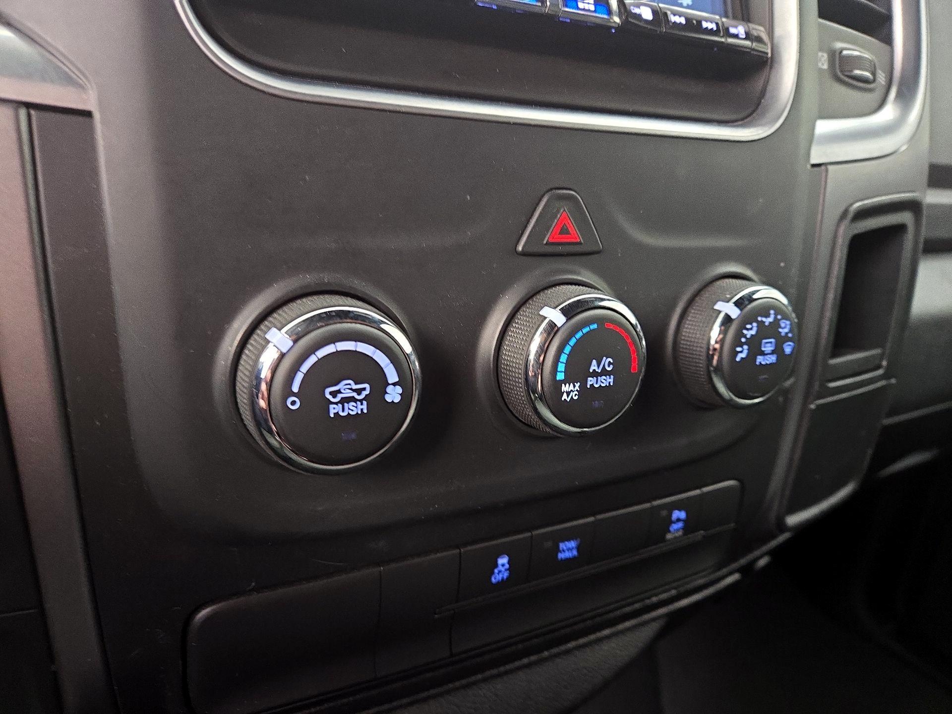 Thumbnail: 2022 RAM 1500 Classic - 15