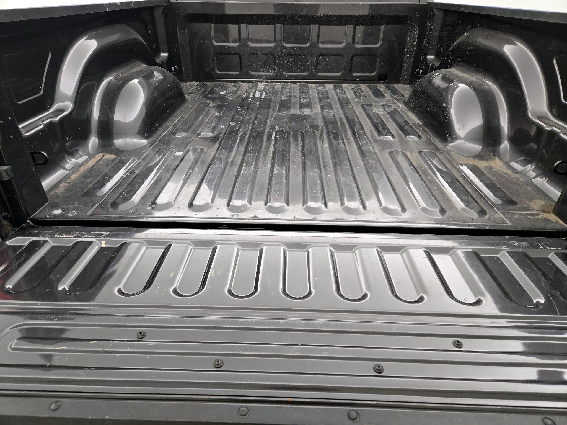 Thumbnail: 2022 RAM 1500 Classic - 19