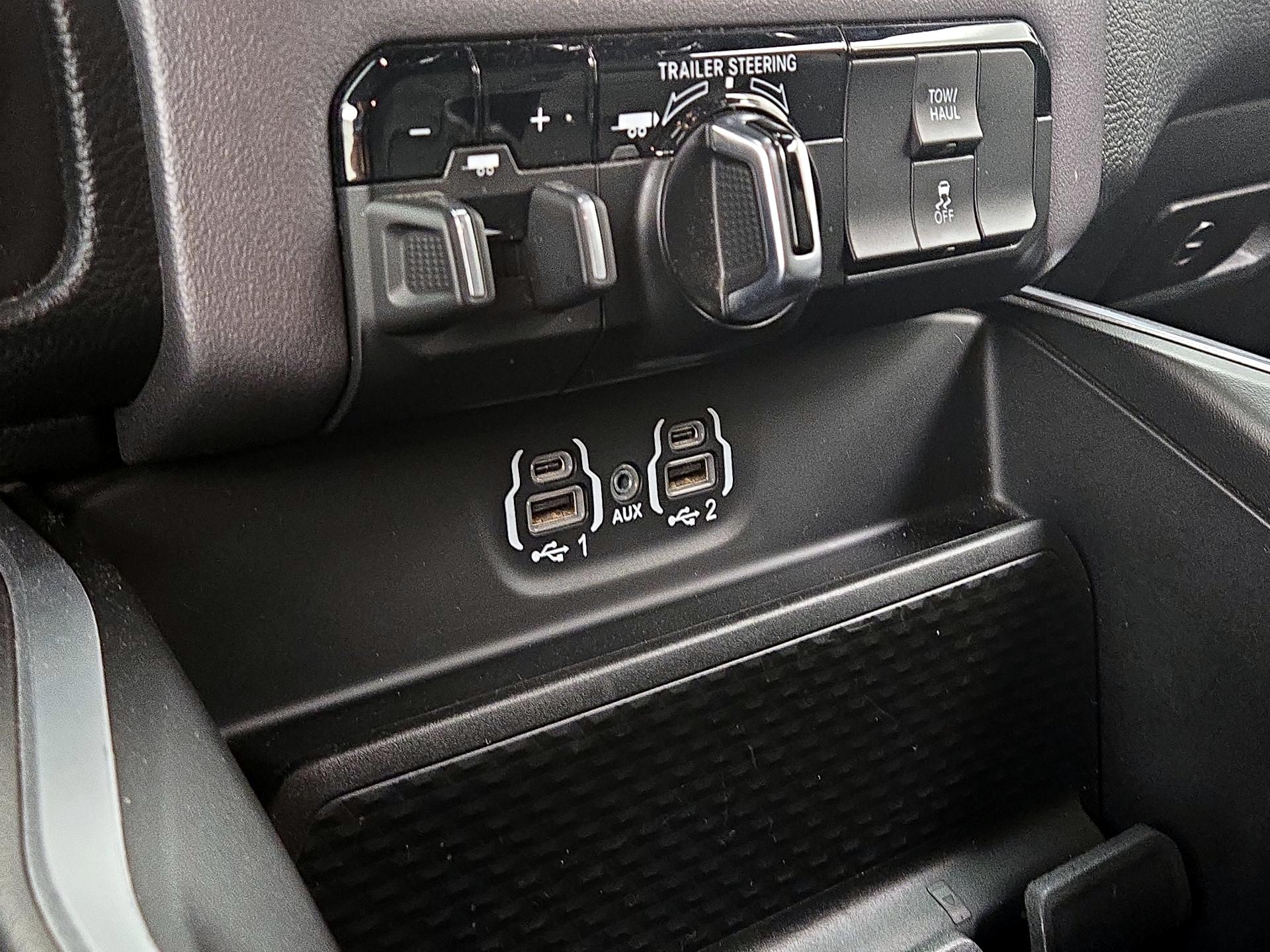 Thumbnail: 2023 RAM 1500 - 18