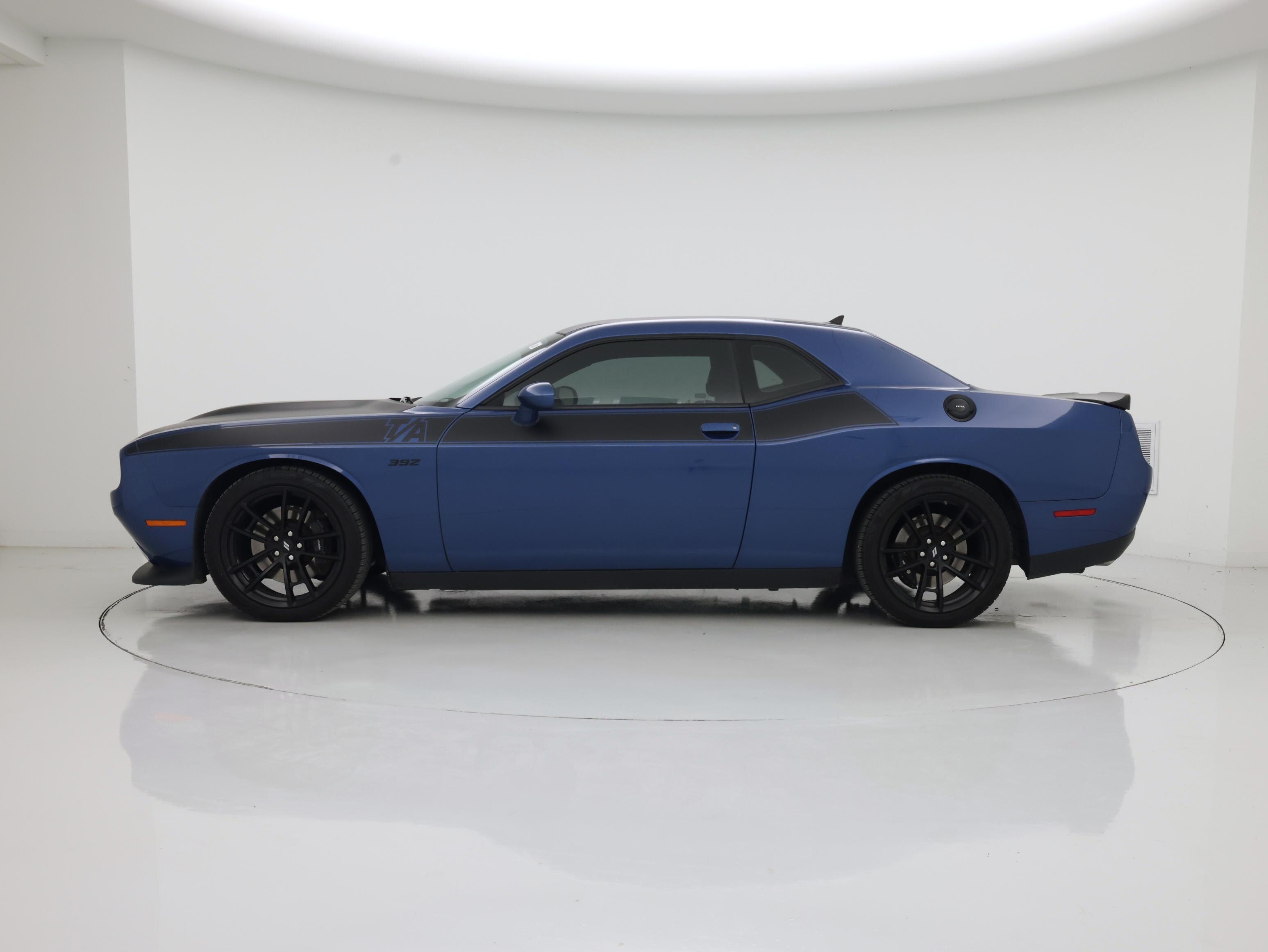 Thumbnail: 2021 Dodge Challenger - 3