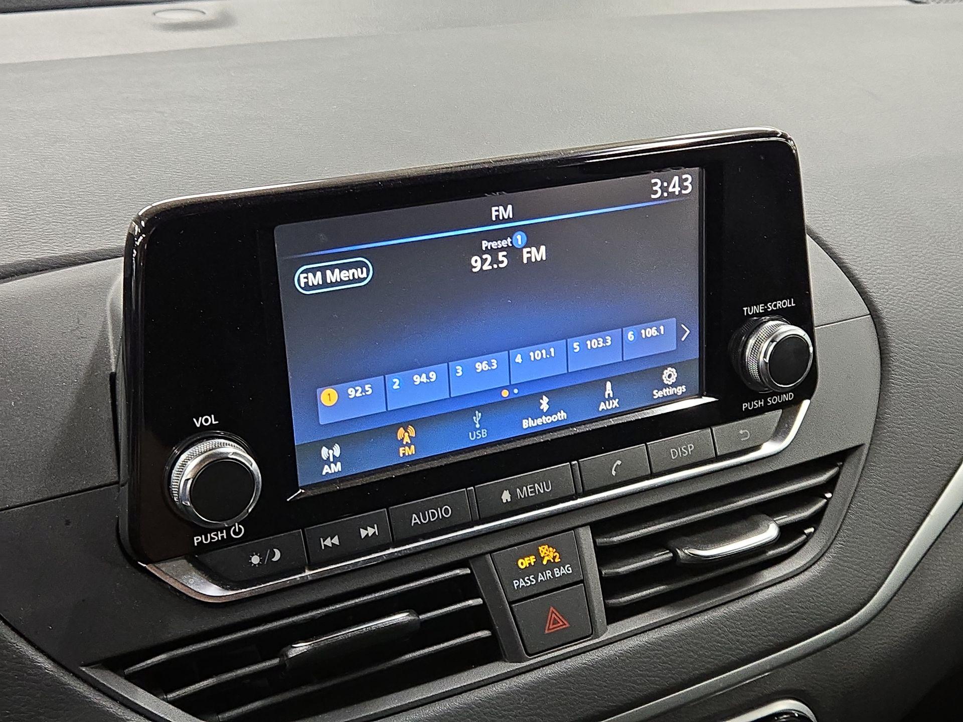 Thumbnail: 2022 Nissan Altima - 15