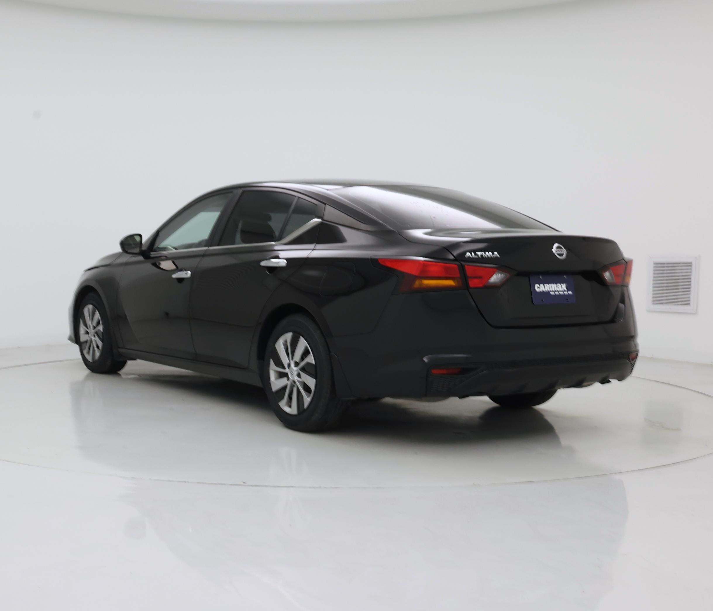 Thumbnail: 2022 Nissan Altima - 2