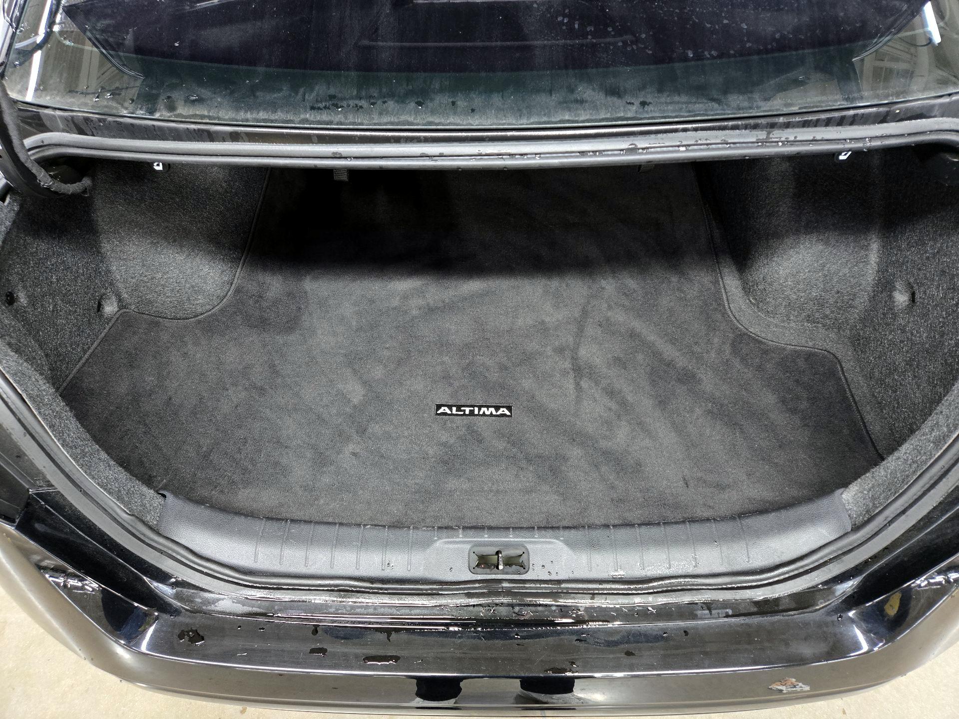 Thumbnail: 2022 Nissan Altima - 20