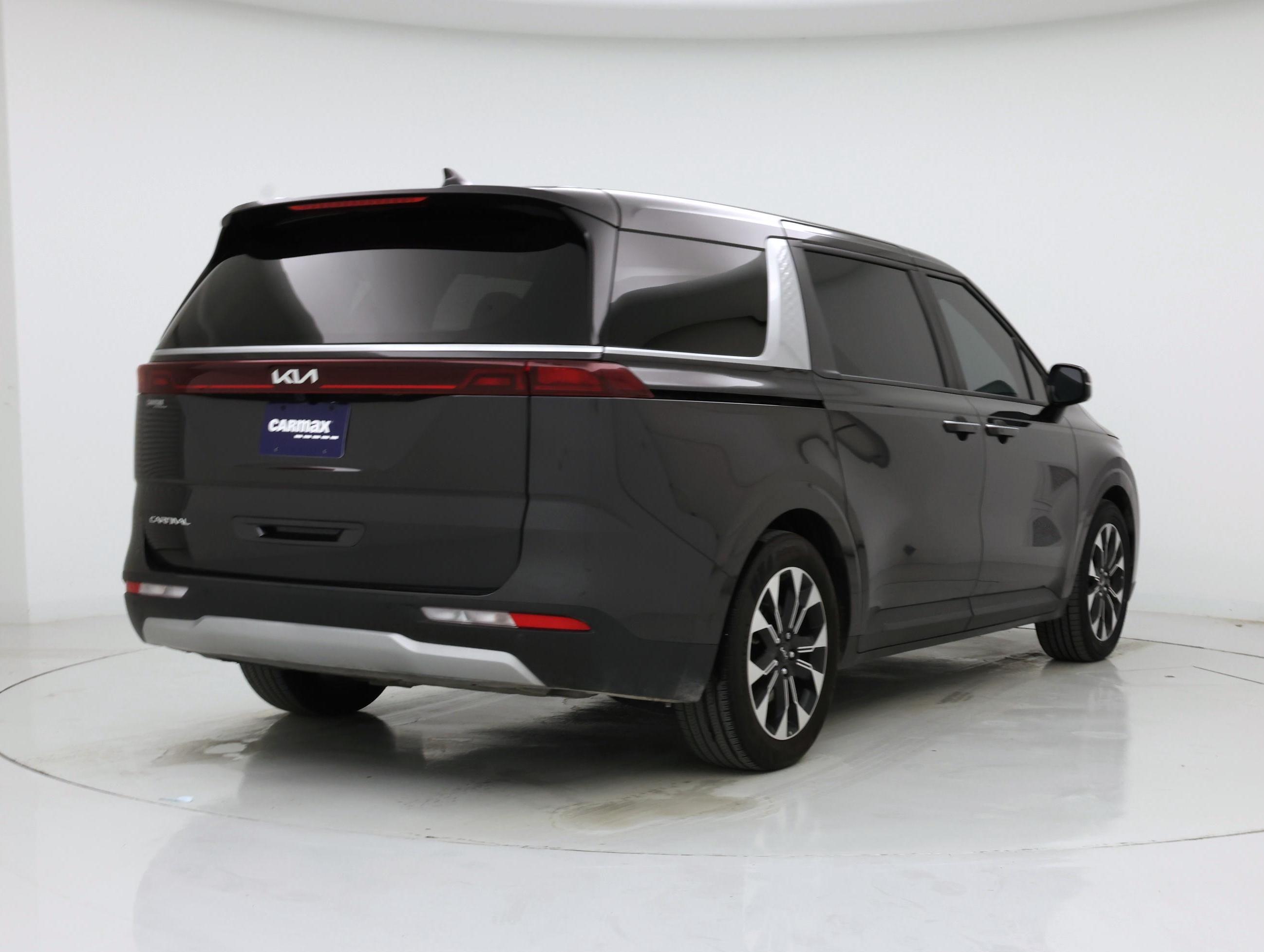 Thumbnail: 2024 Kia Carnival - 8