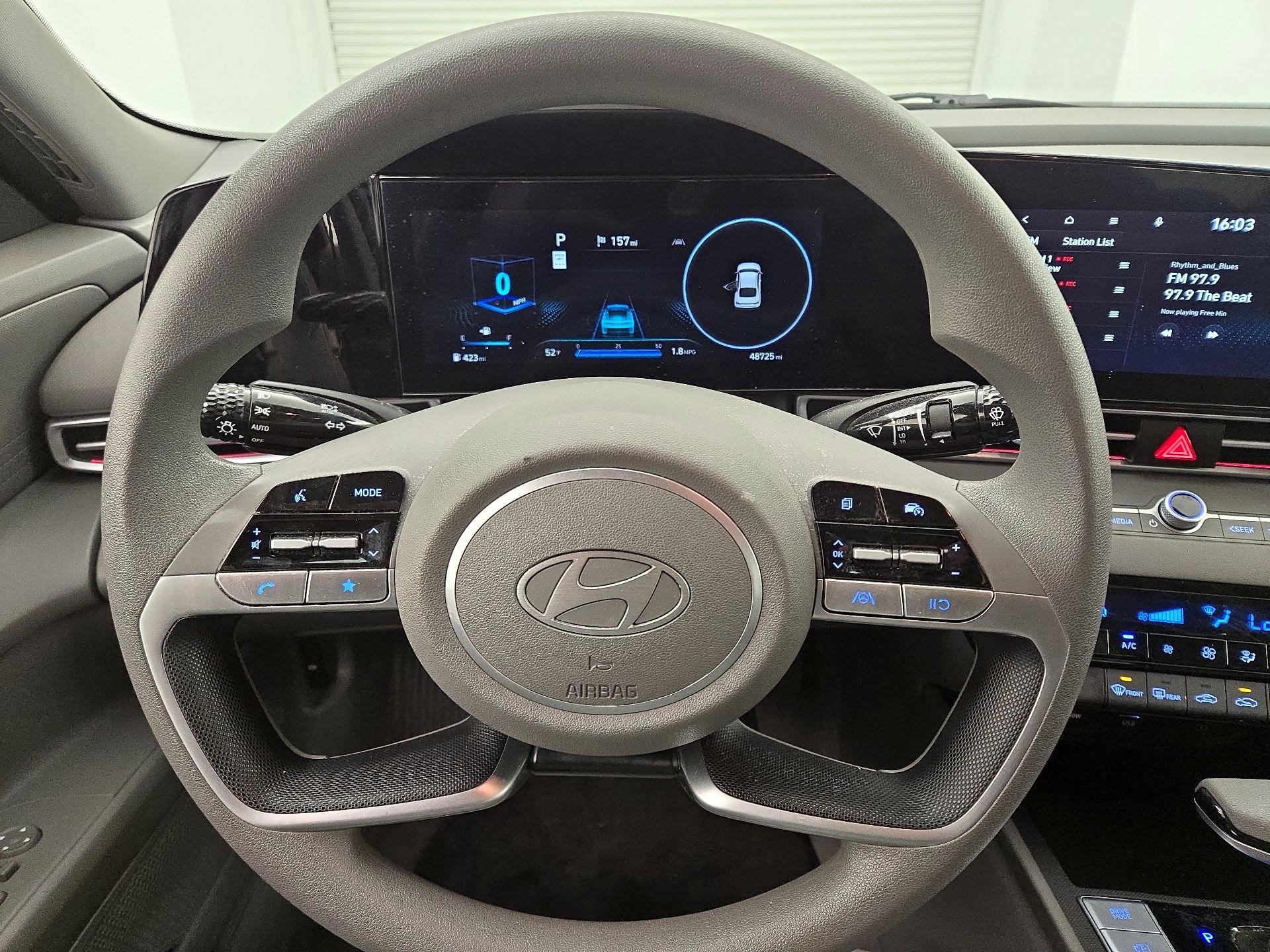 Thumbnail: 2024 Hyundai Elantra - 10