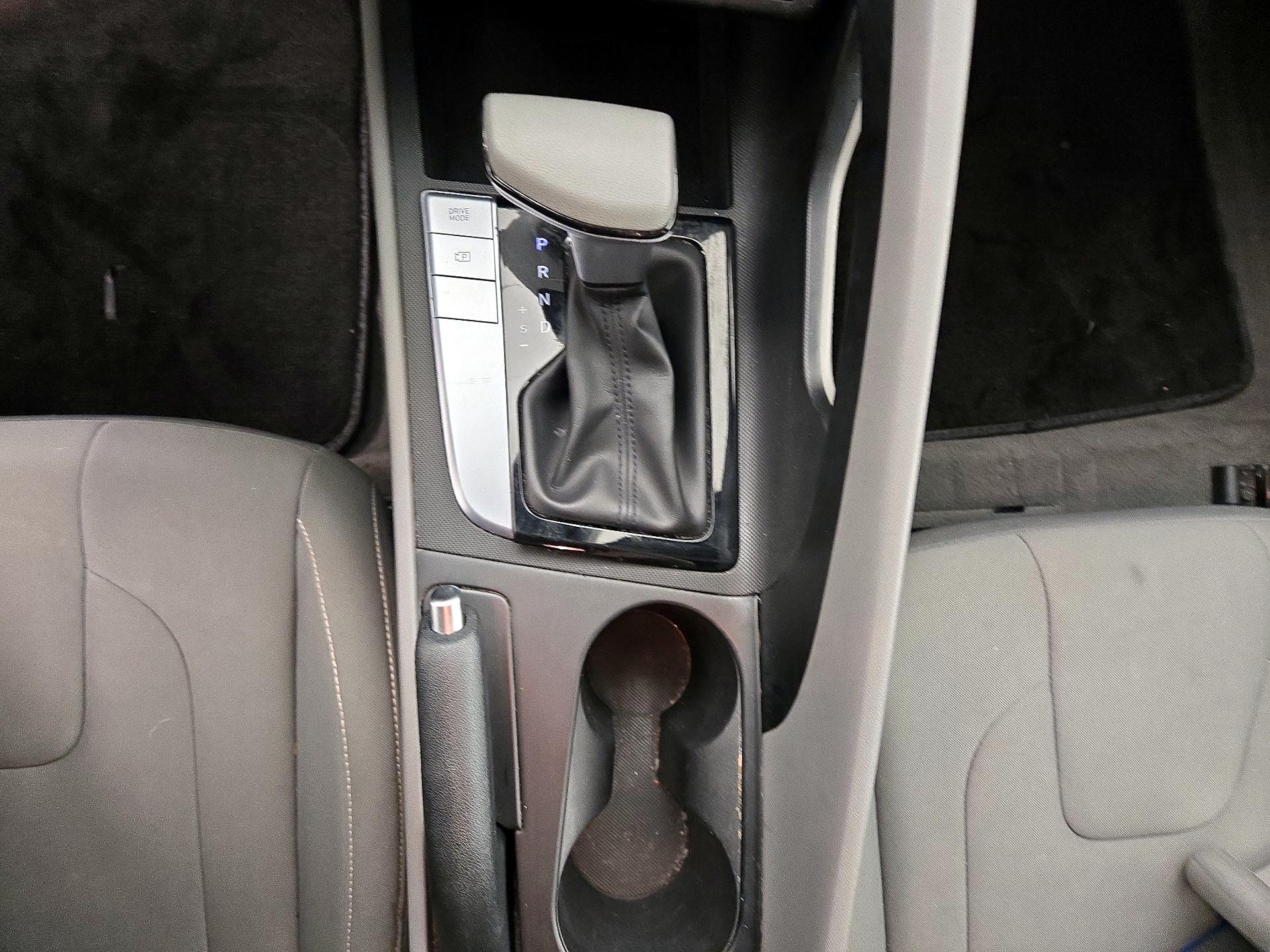 Thumbnail: 2024 Hyundai Elantra - 18